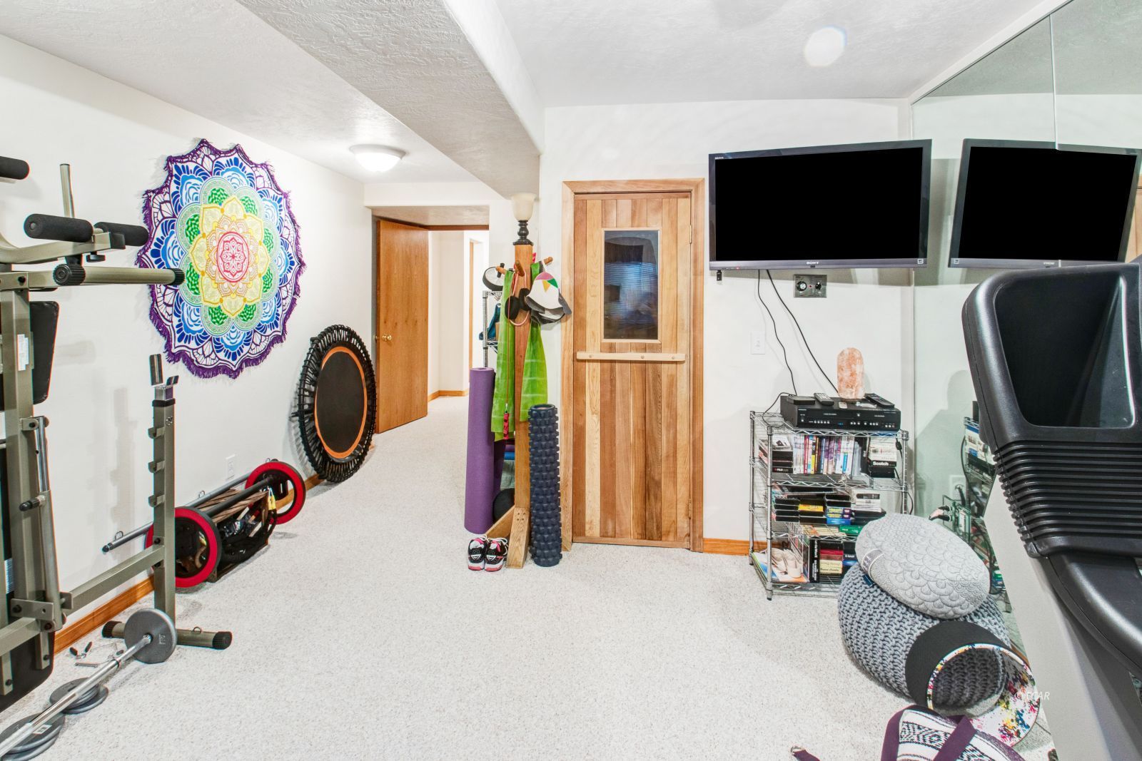 Elko, Nevada, 89801, United States, 4 Bedrooms Bedrooms, ,4 BathroomsBathrooms,Residential,For Sale,1696751