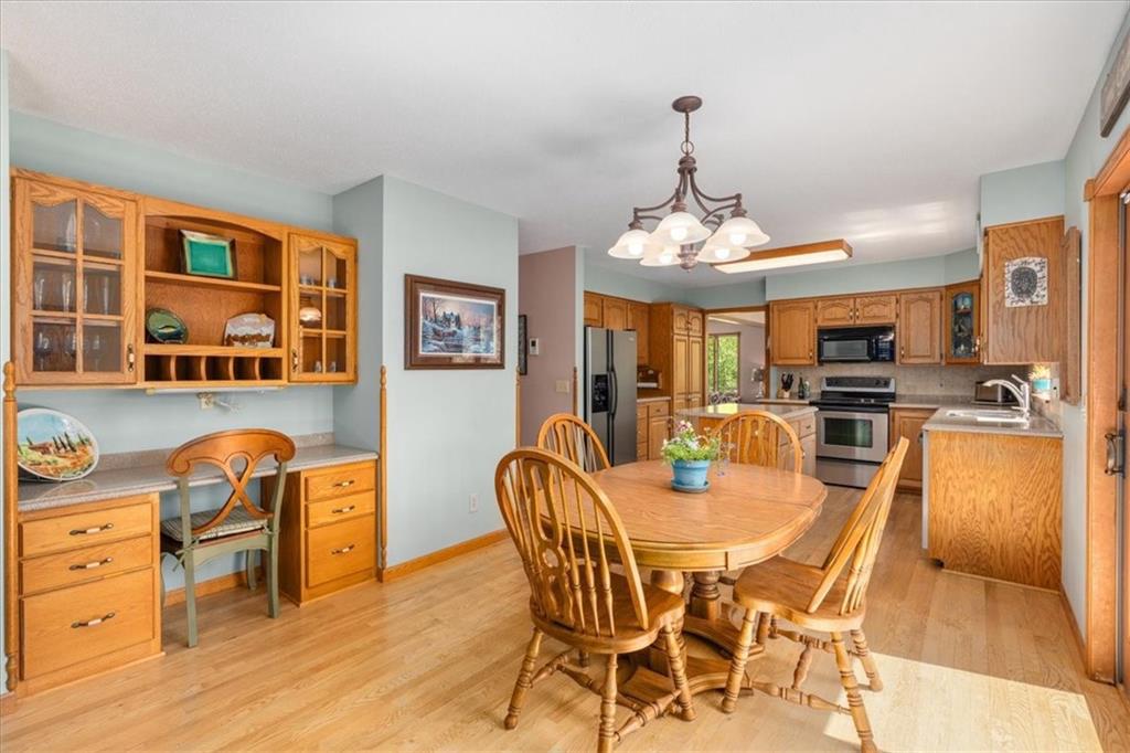 New Richmond, Wisconsin, 54017, United States, 3 Bedrooms Bedrooms, ,3 BathroomsBathrooms,Residential,For Sale,1826974