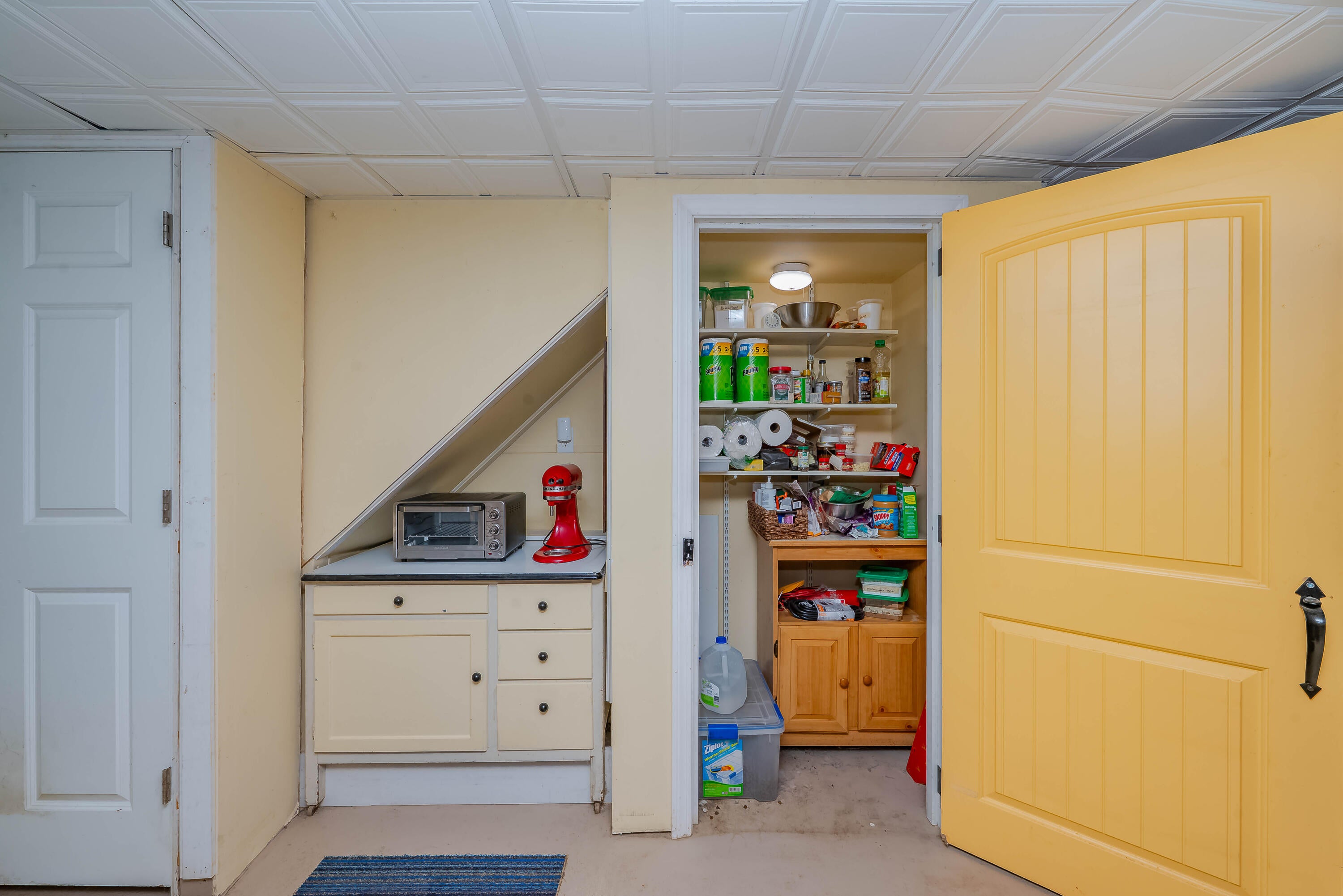 Eliot, Maine, 03903, United States, 2 Bedrooms Bedrooms, ,1 BathroomBathrooms,Residential,For Sale,1887837