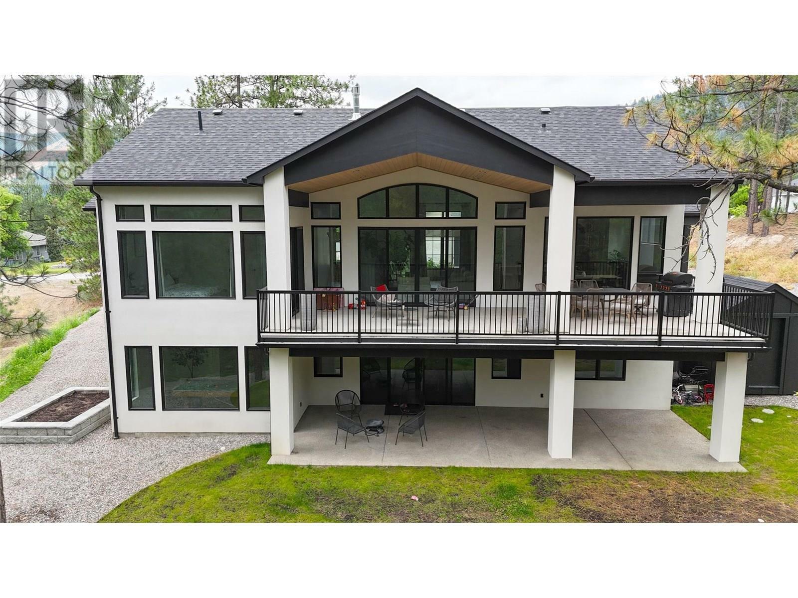 GRAND FORKS, British Columbia, V0H 1H2, CA, 5 Bedrooms Bedrooms, ,5 BathroomsBathrooms,Residential,For Sale,1868553