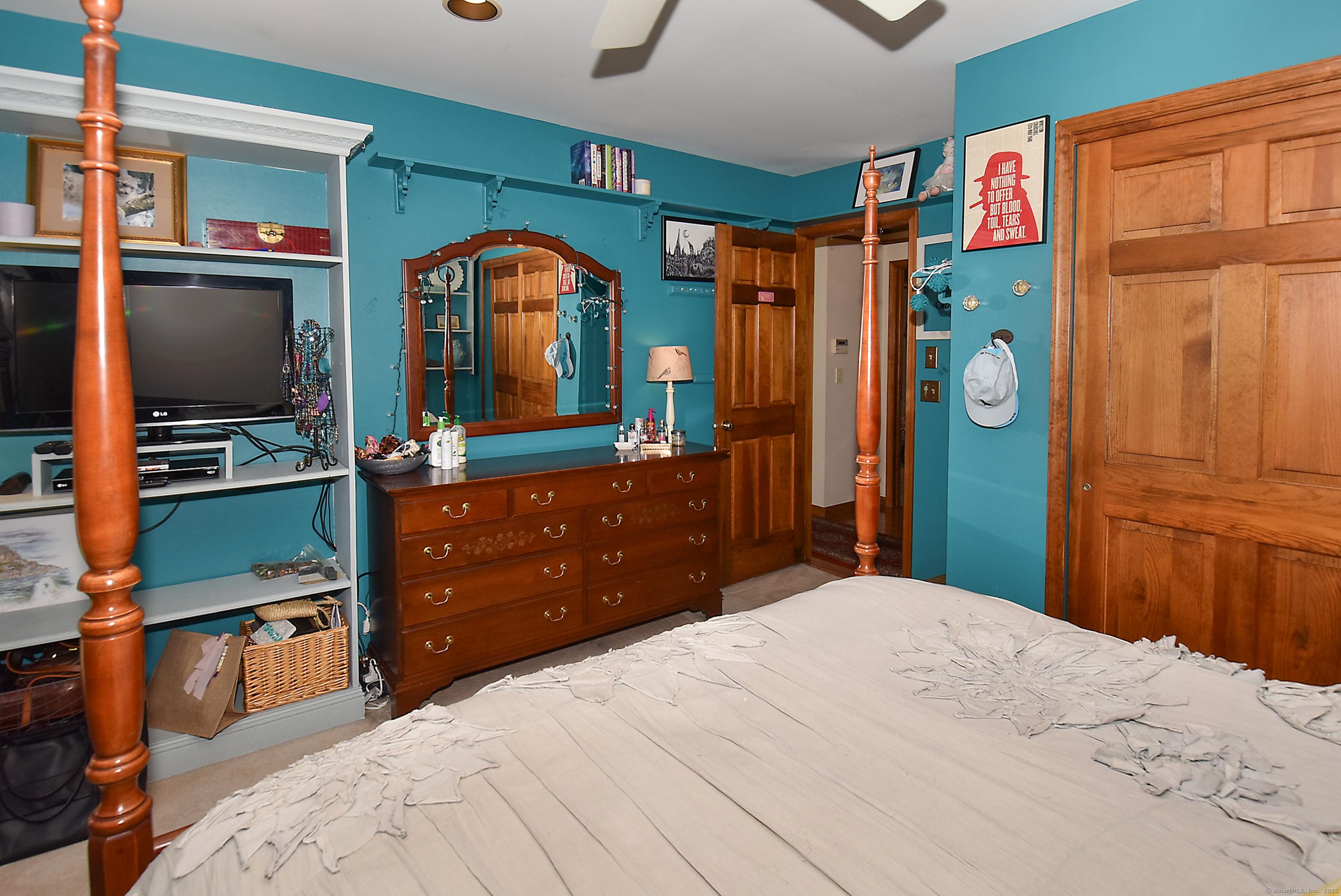 Windsor, Connecticut, 06095, United States, 4 Bedrooms Bedrooms, ,3 BathroomsBathrooms,Residential,For Sale,1936902