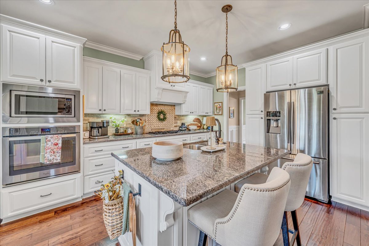 Murfreesboro, Tennessee, 37128, United States, 4 Bedrooms Bedrooms, ,4 BathroomsBathrooms,Residential,For Sale,1921646
