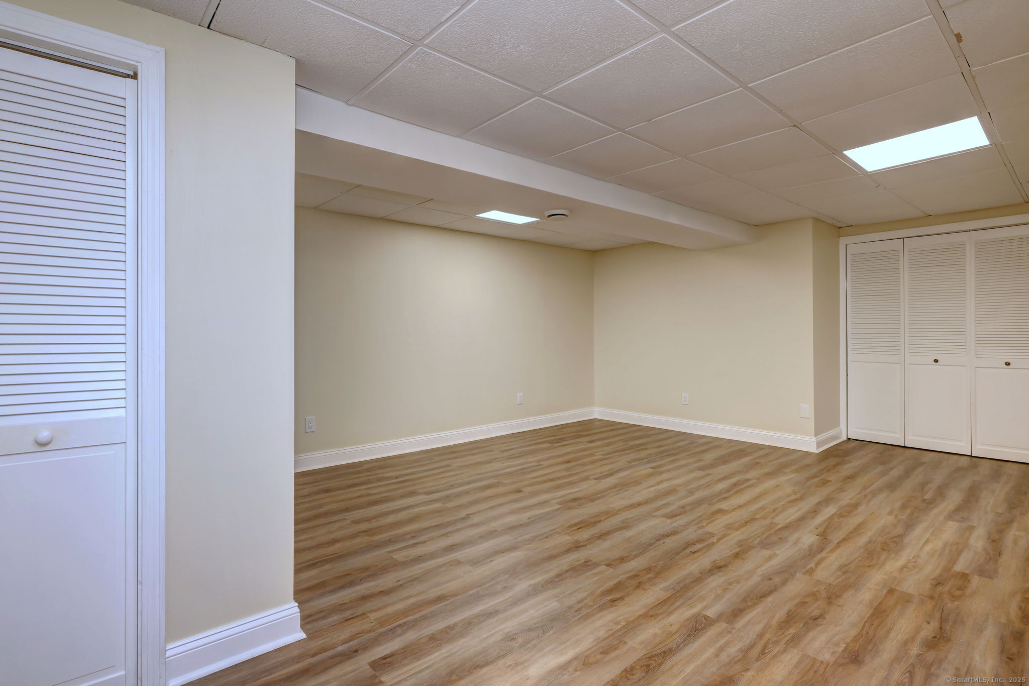 Stratford, Connecticut, 06614, United States, 1 Bedroom Bedrooms, ,3 BathroomsBathrooms,Residential,For Sale,1925931