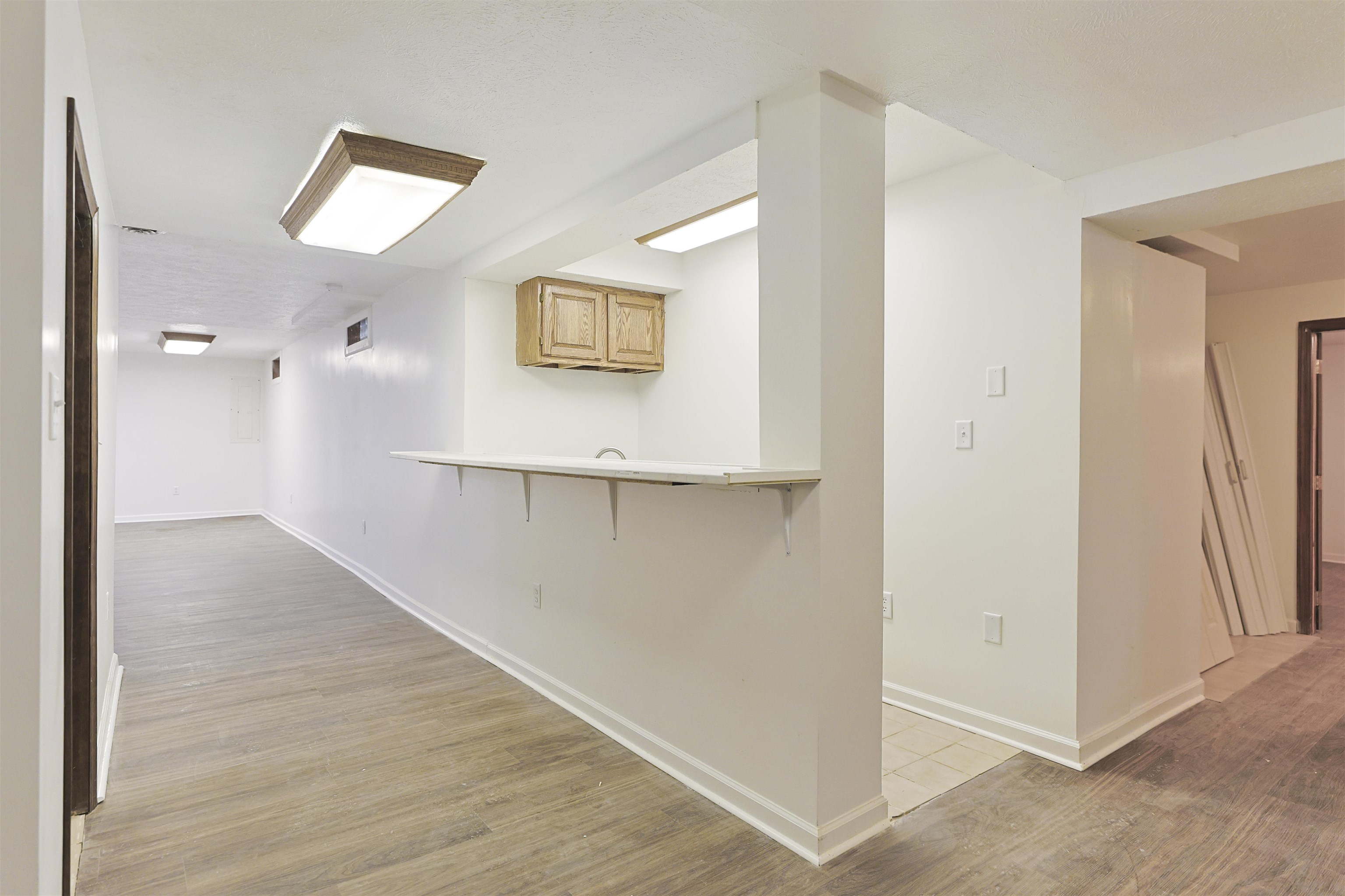 South Bend, Indiana, 46614, United States, 4 Bedrooms Bedrooms, ,4 BathroomsBathrooms,Residential,For Sale,1985327