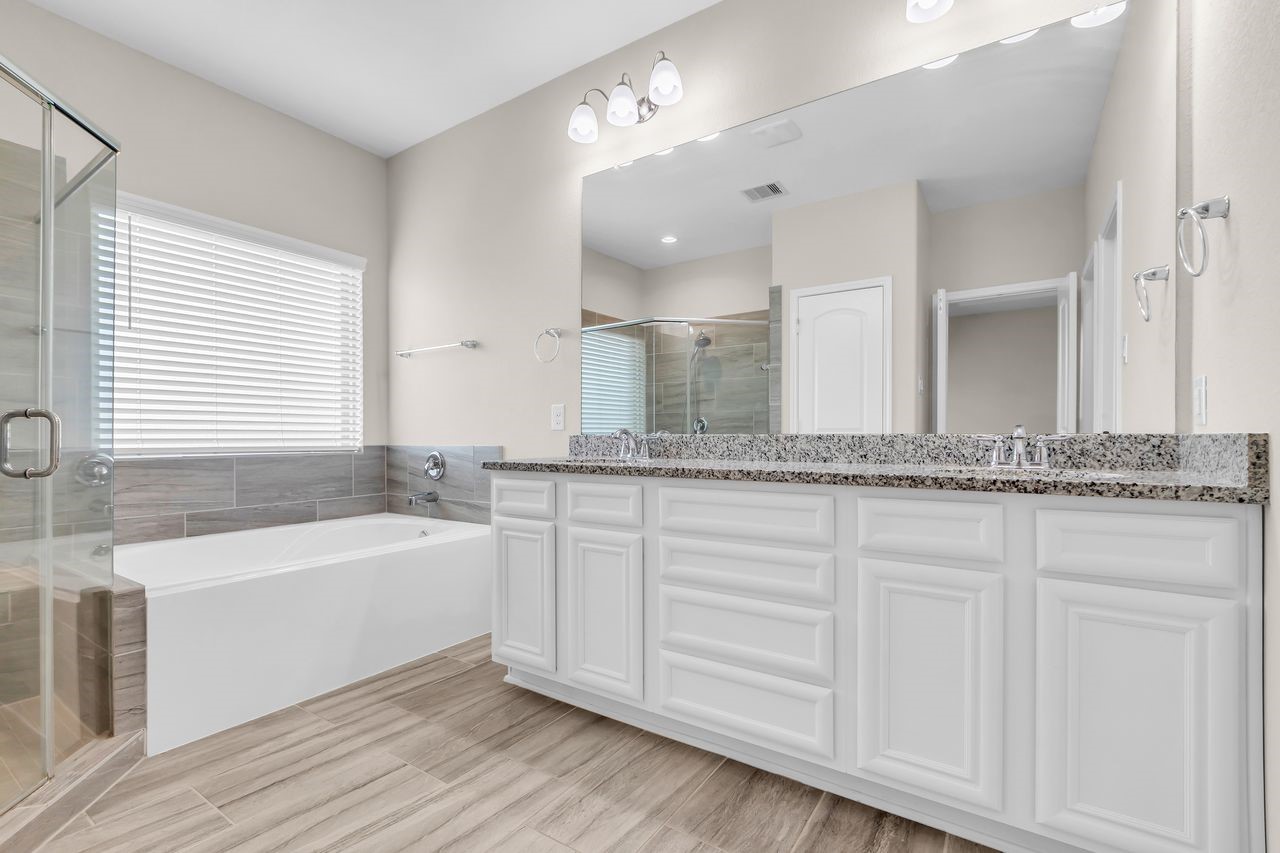 Conroe, Texas, 77384, United States, 4 Bedrooms Bedrooms, ,4 BathroomsBathrooms,Residential,For Sale,1995789