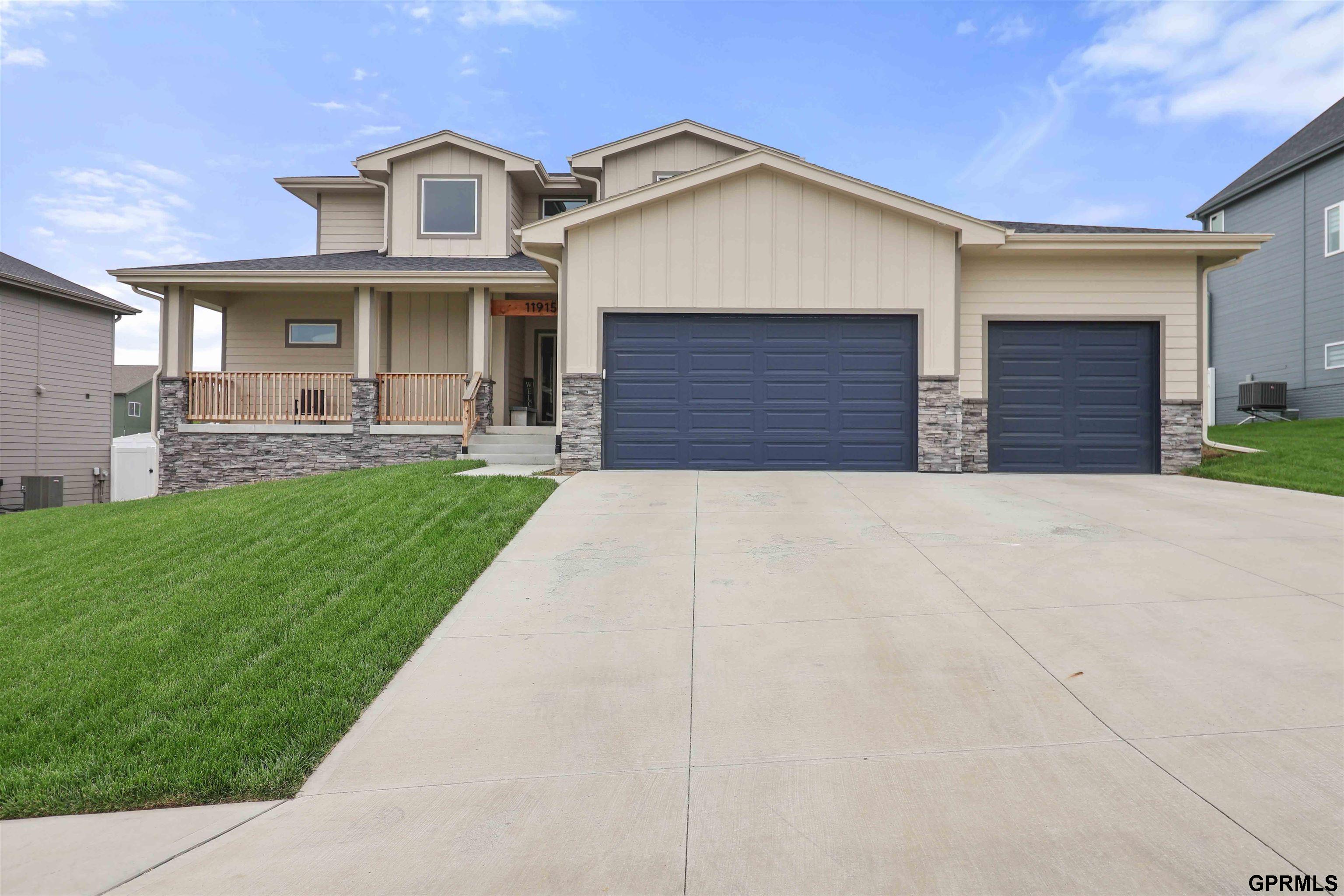 Papillion, Nebraska, 68046, United States, 5 Bedrooms Bedrooms, ,5 BathroomsBathrooms,Residential,For Sale,1846558