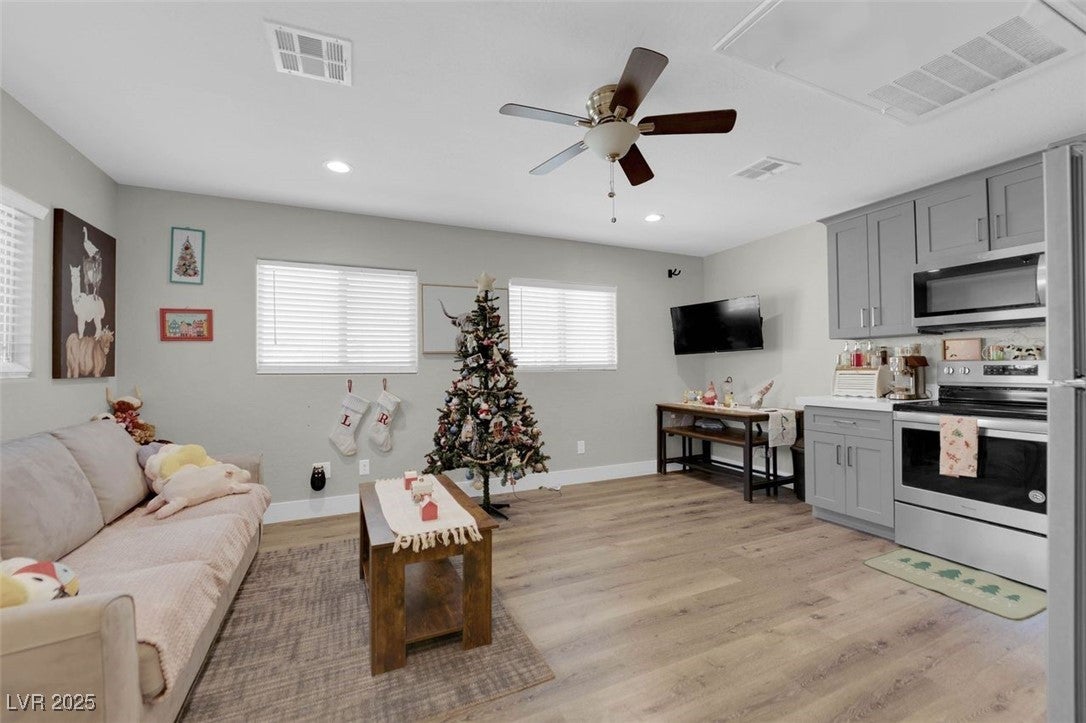 North Las Vegas, Nevada, 89032, United States, 4 Bedrooms Bedrooms, ,4 BathroomsBathrooms,Residential,For Sale,2001243