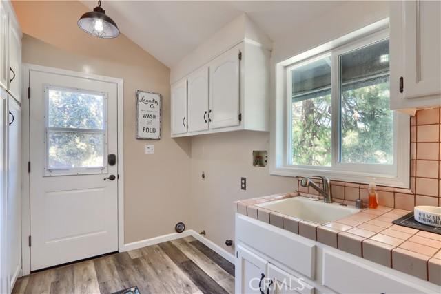 Oakhurst, California, 93644, United States, 7 Bedrooms Bedrooms, ,5 BathroomsBathrooms,Residential,For Sale,1974695