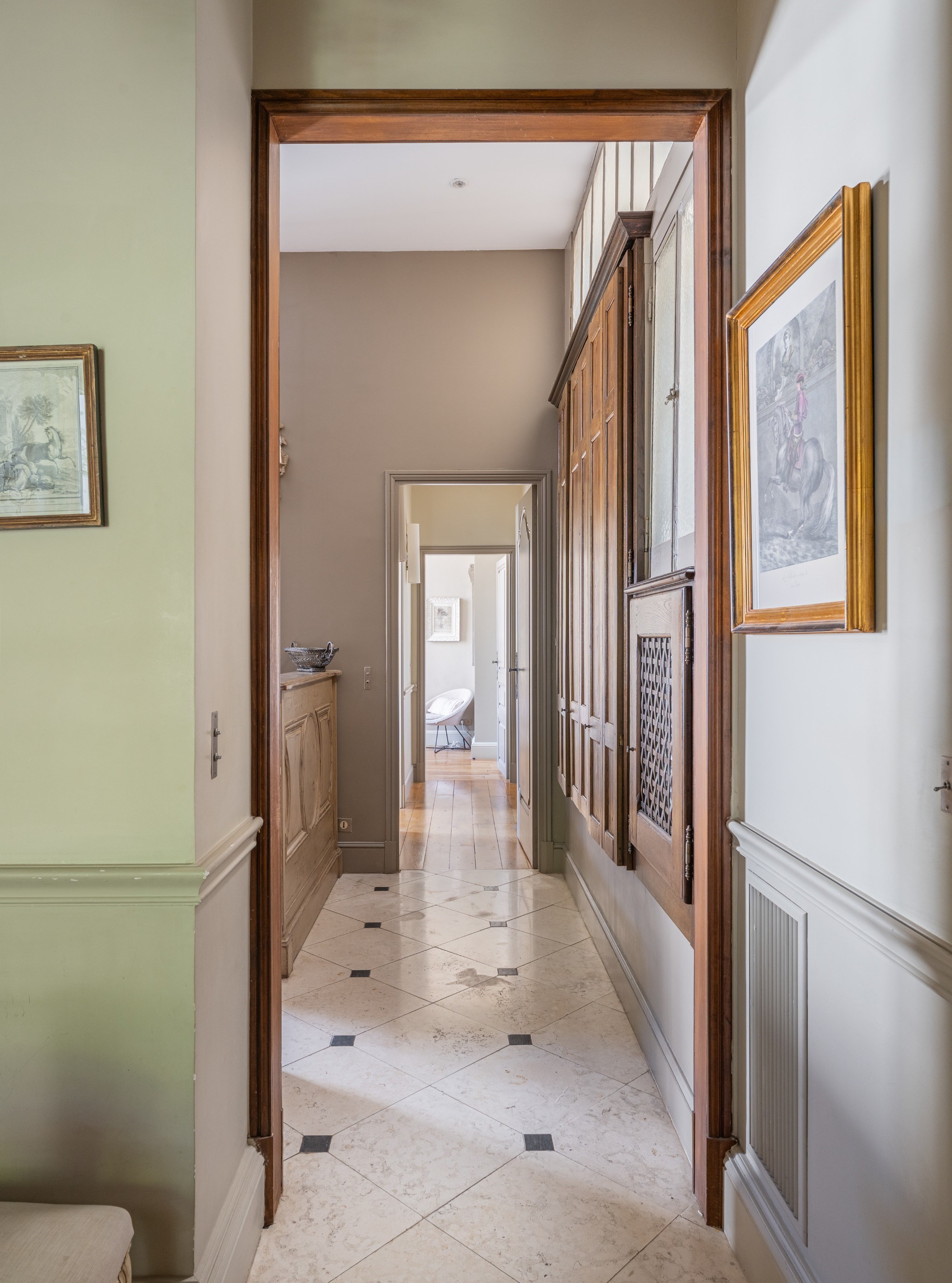  Elegant apartment overlooking a beautifully landscaped garden - 物件實景