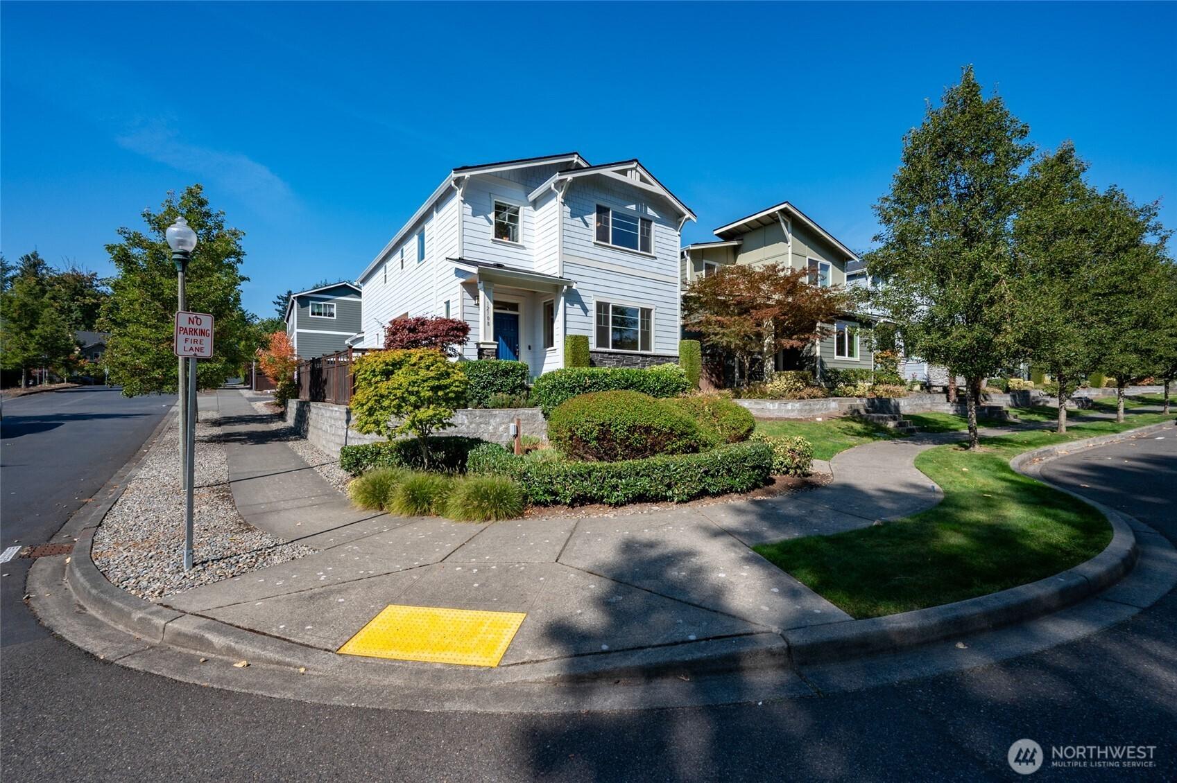 AUBURN, Washington, 98092, United States, 4 Bedrooms Bedrooms, ,3 BathroomsBathrooms,Residential,For Sale,1956520