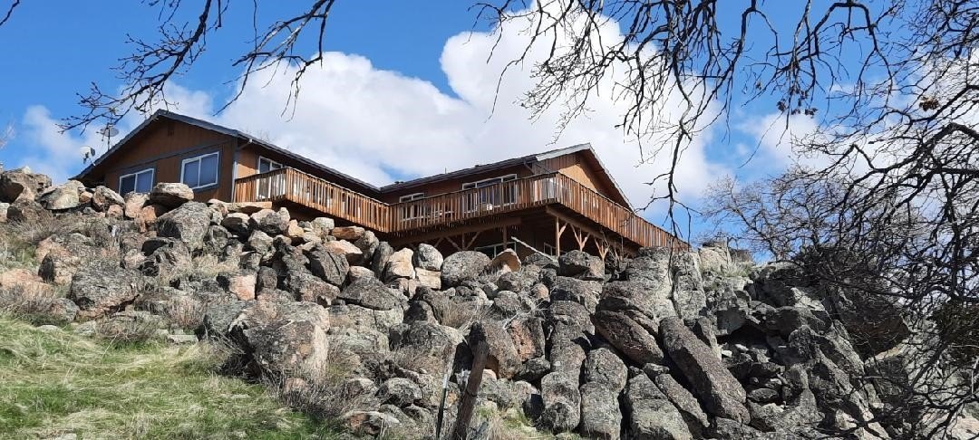 Montague, California, 96064-0000, United States, 3 Bedrooms Bedrooms, ,2 BathroomsBathrooms,Residential,For Sale,1943538