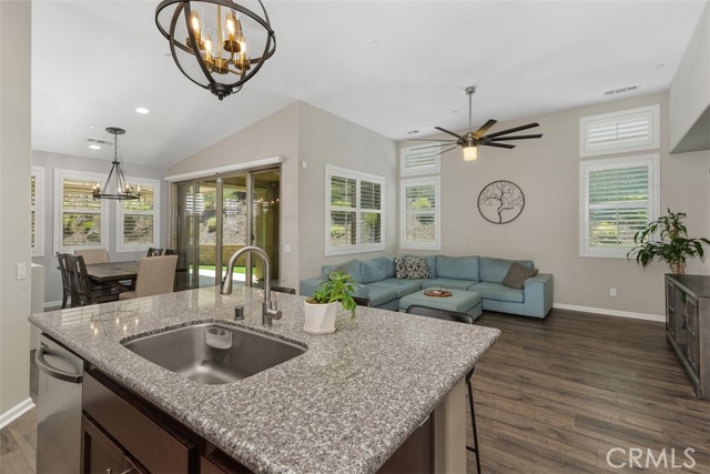 Lake Elsinore, California, 92532, United States, 4 Bedrooms Bedrooms, ,3 BathroomsBathrooms,Residential,For Sale,1981283