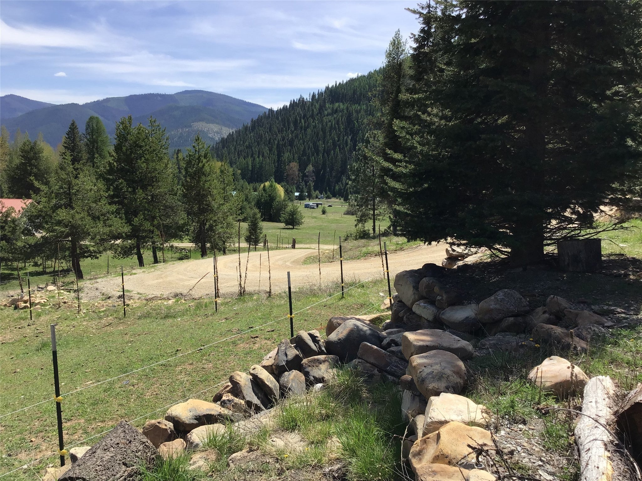 De Borgia, Montana, 59830, United States, 2 Bedrooms Bedrooms, ,1 BathroomBathrooms,Residential,For Sale,1806179