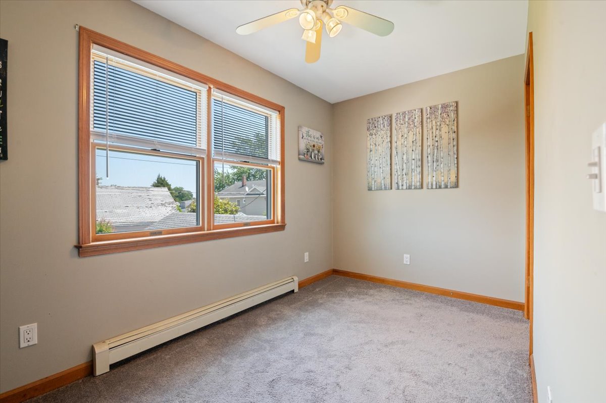 Levittown, New York, 11756, United States, 5 Bedrooms Bedrooms, ,2 BathroomsBathrooms,Residential,For Sale,1920496