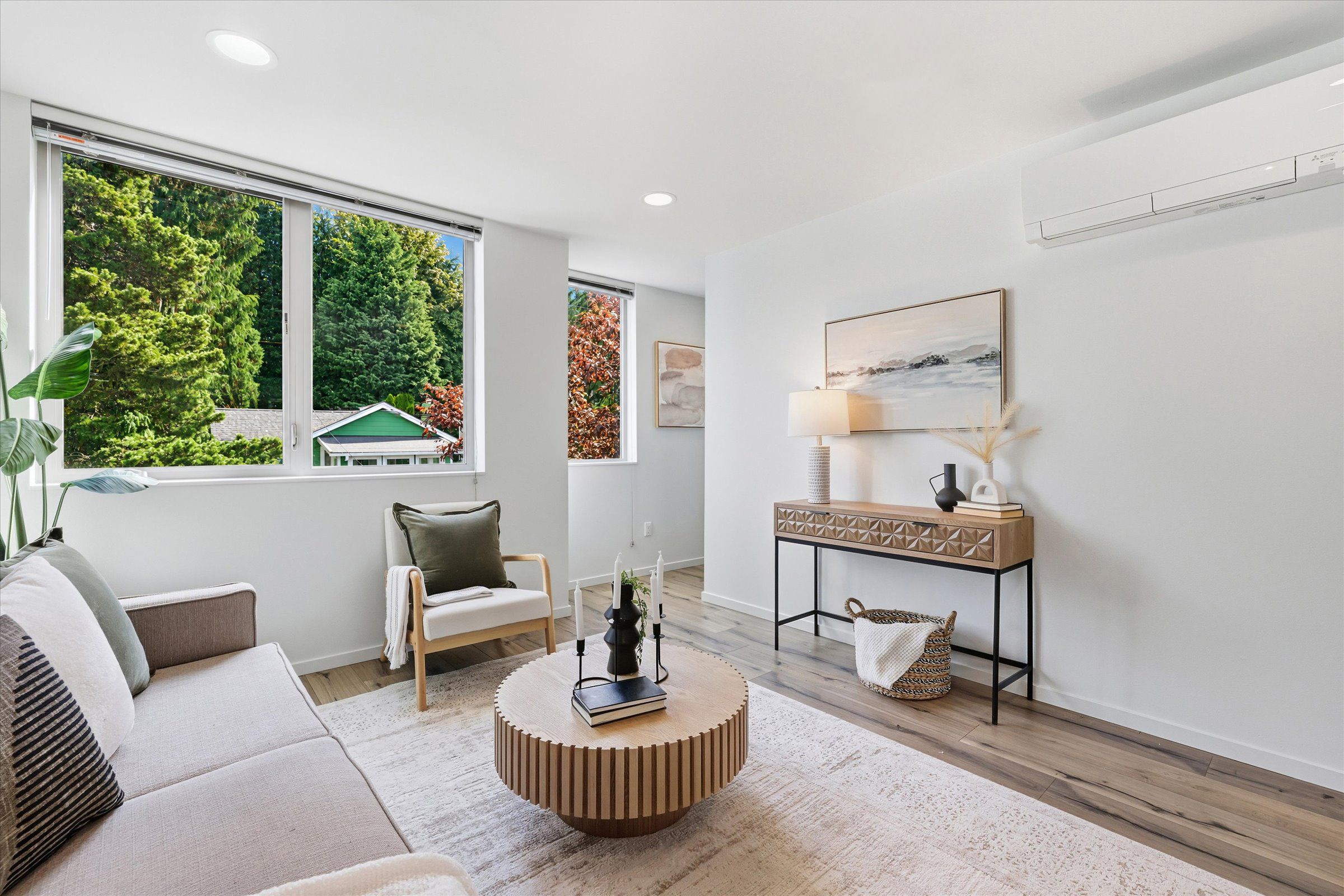  2421 Wickstrom Place SW, Seattle, WA 98116 - 物件實景