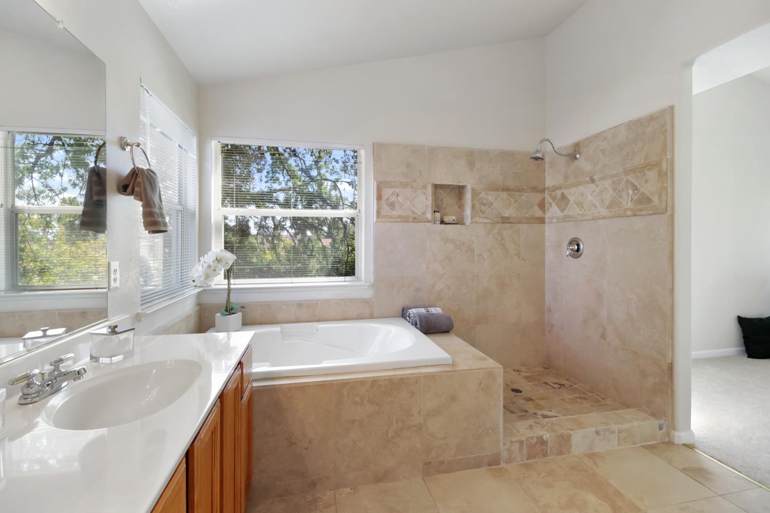 Folsom, California, 95630, United States, 4 Bedrooms Bedrooms, ,3 BathroomsBathrooms,Residential,For Sale,1926196