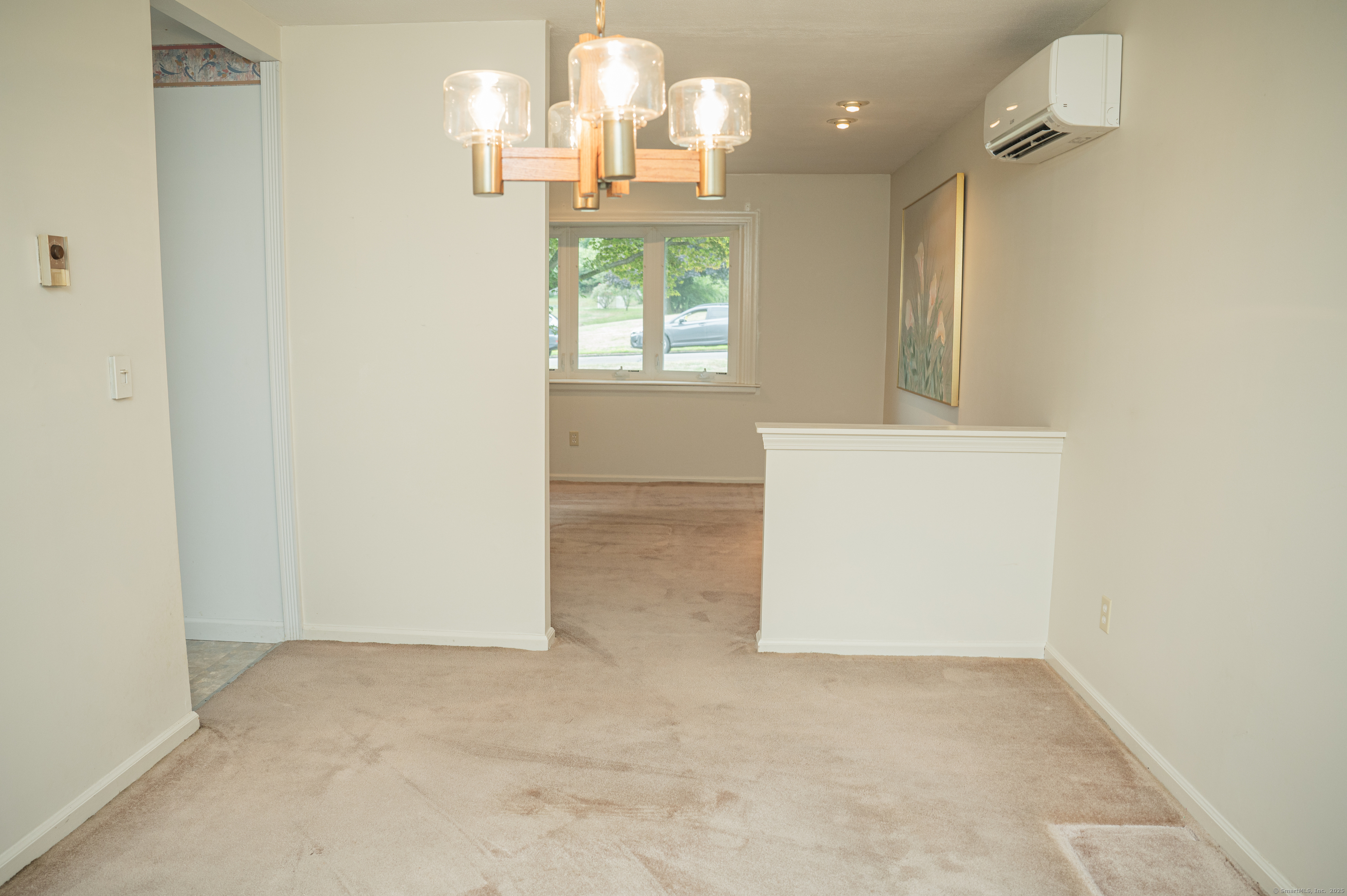 Branford, Connecticut, 06405, United States, 3 Bedrooms Bedrooms, ,2 BathroomsBathrooms,Residential,For Sale,1907106