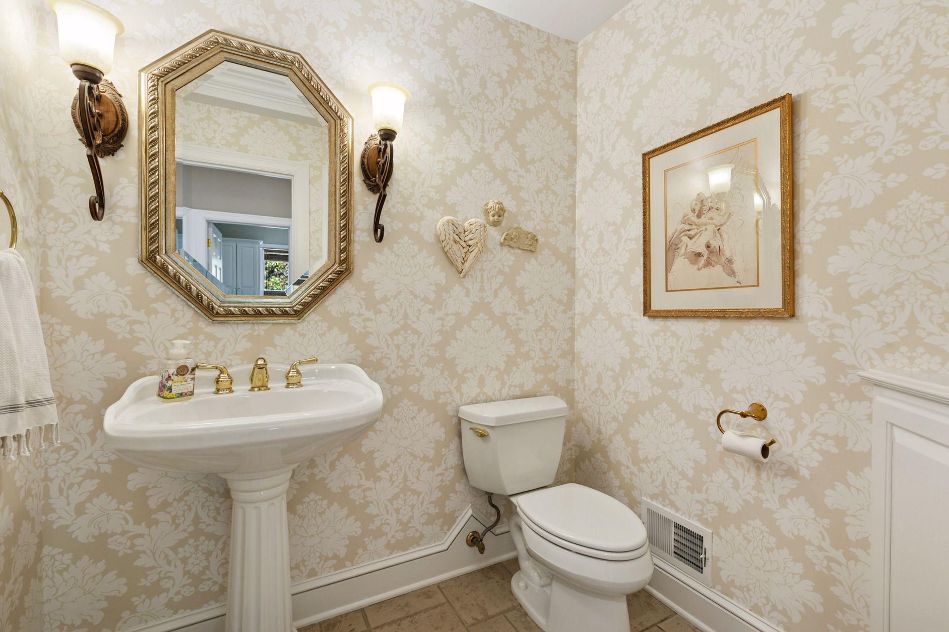 Eden Prairie, Minnesota, 55347, United States, 4 Bedrooms Bedrooms, ,3 BathroomsBathrooms,Residential,For Sale,1989574