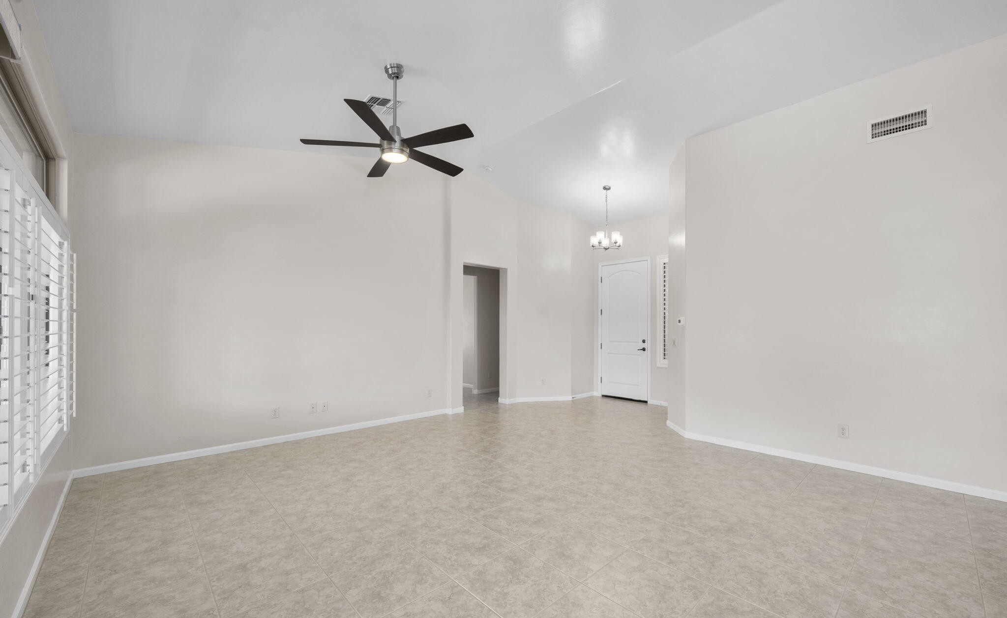  763 N Skywalker Place  Green Valley, AZ - 物件實景