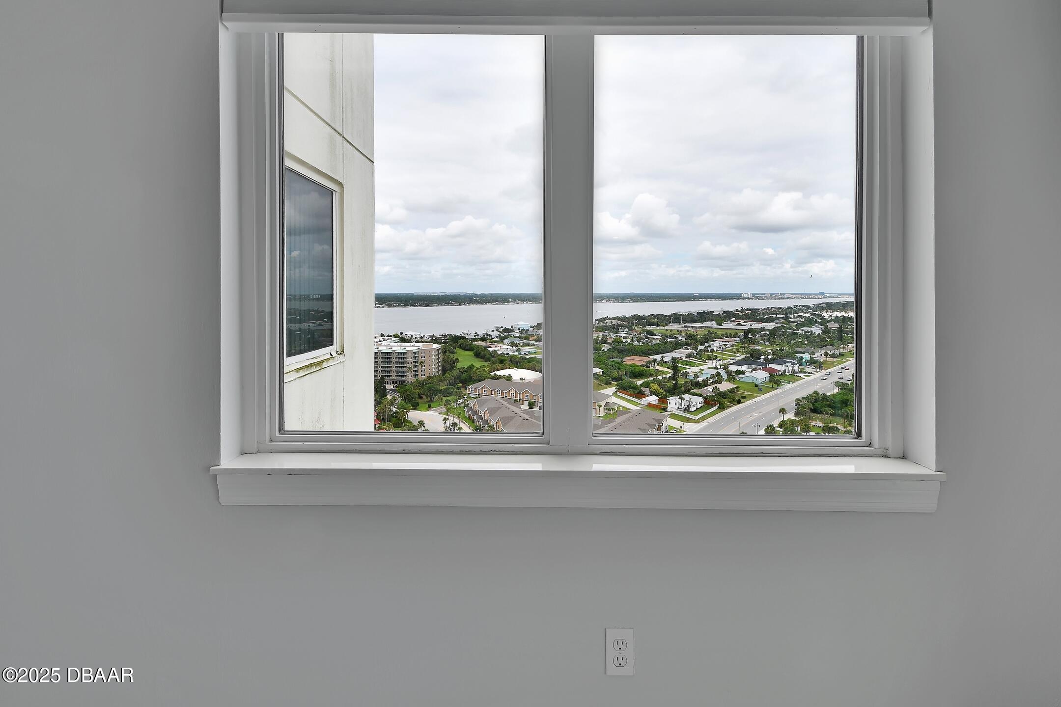 Daytona Beach, Florida, 32118, United States, 2 Bedrooms Bedrooms, ,2 BathroomsBathrooms,Residential,For Sale,1906573