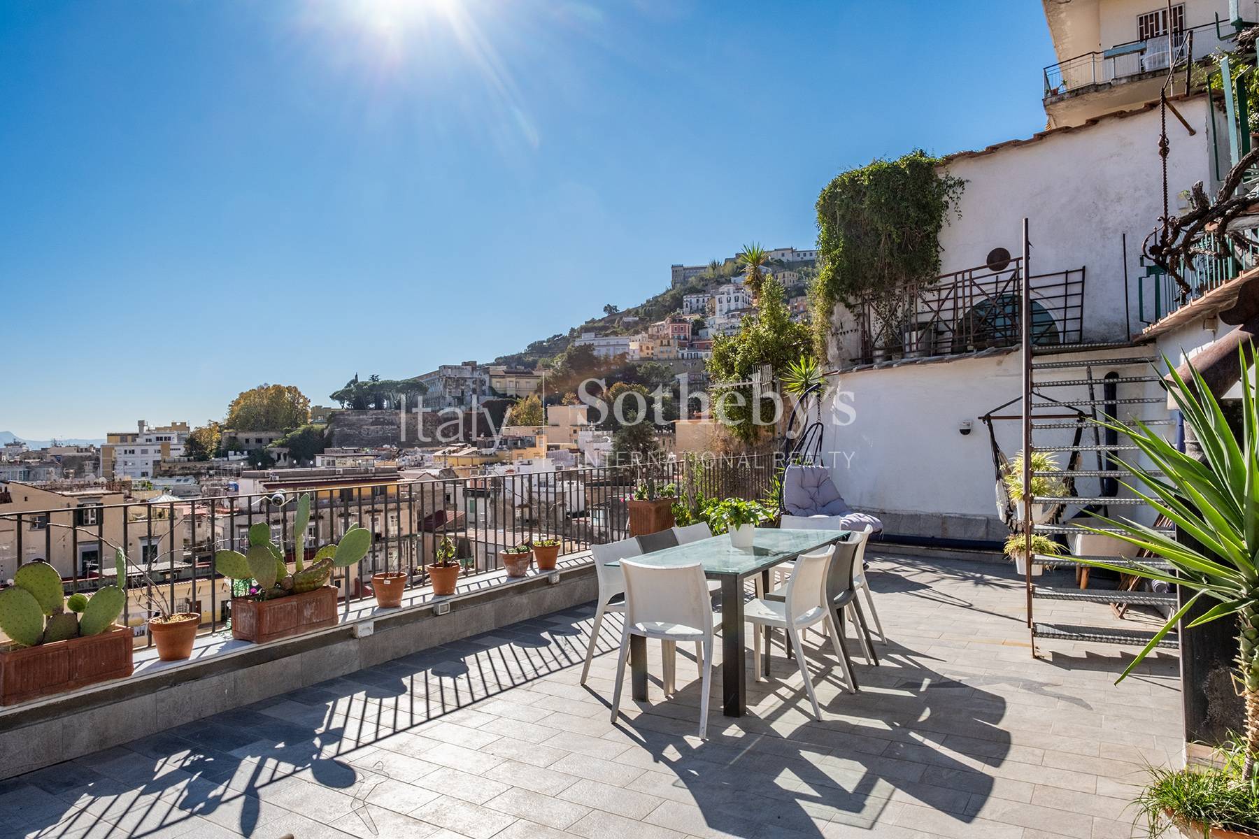  Iconic multi-level penthouse in Naples - 物件實景