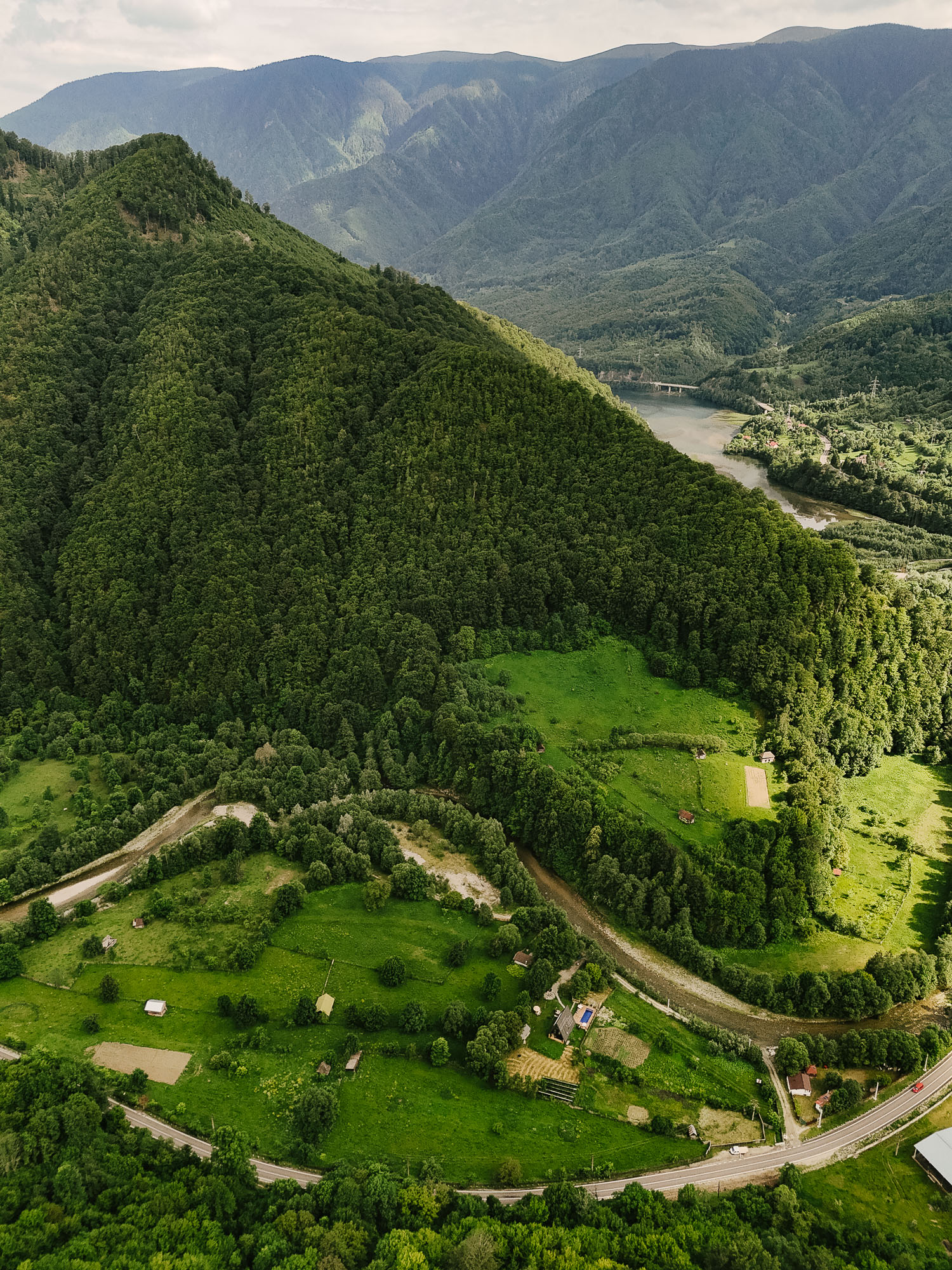  A Home Between River, Forest and Sky in the Heart of the Lotru Mountains - 物件實景