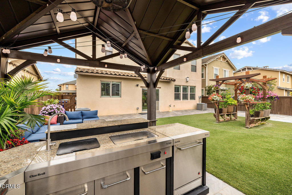 Ventura, California, 93004, United States, 4 Bedrooms Bedrooms, ,4 BathroomsBathrooms,Residential,For Sale,1834662