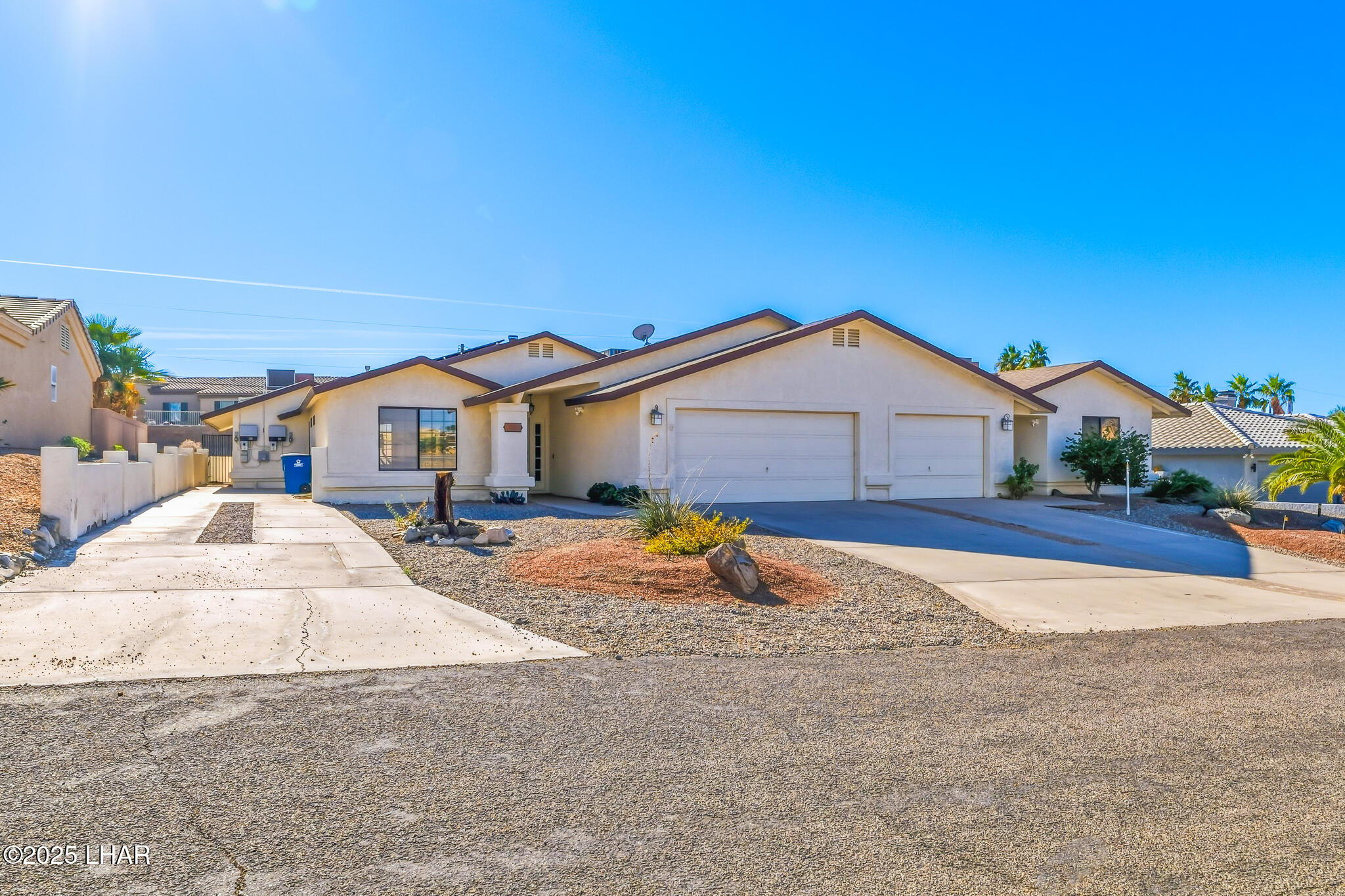 Lake Havasu City, Arizona, 86404, United States, 4 Bedrooms Bedrooms, ,2 BathroomsBathrooms,Residential,For Sale,2002177