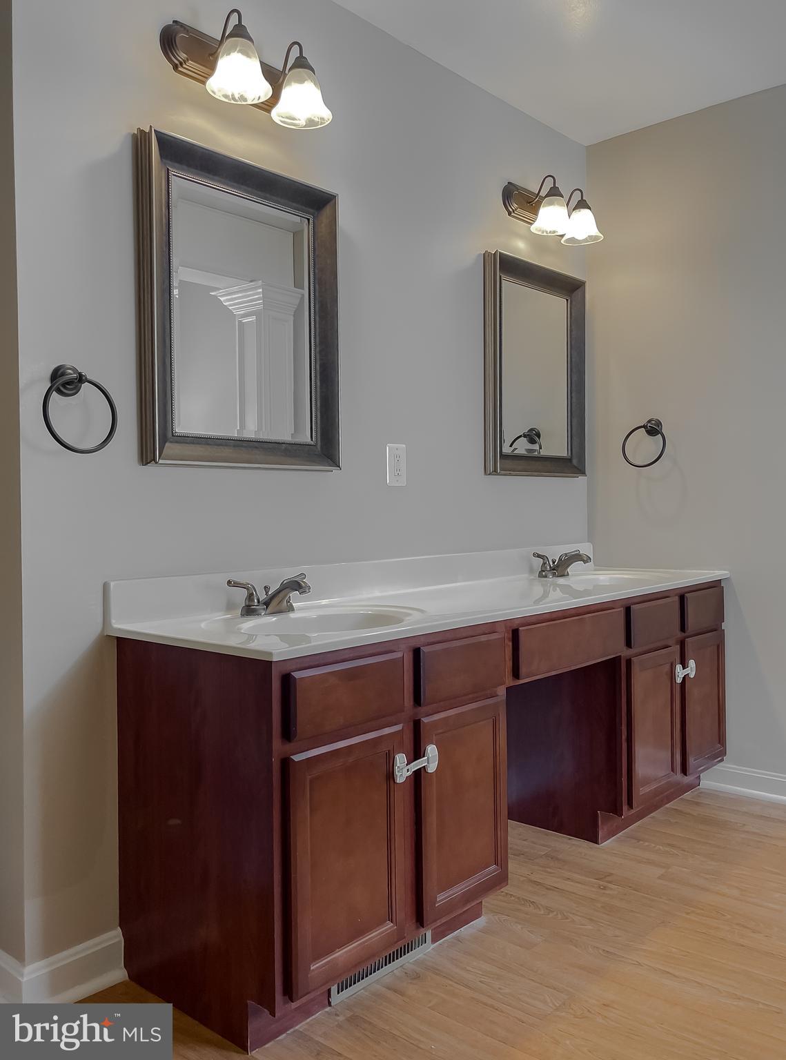 Saint Inigoes, Maryland, 20684, United States, 4 Bedrooms Bedrooms, ,4 BathroomsBathrooms,Residential,For Sale,1935766