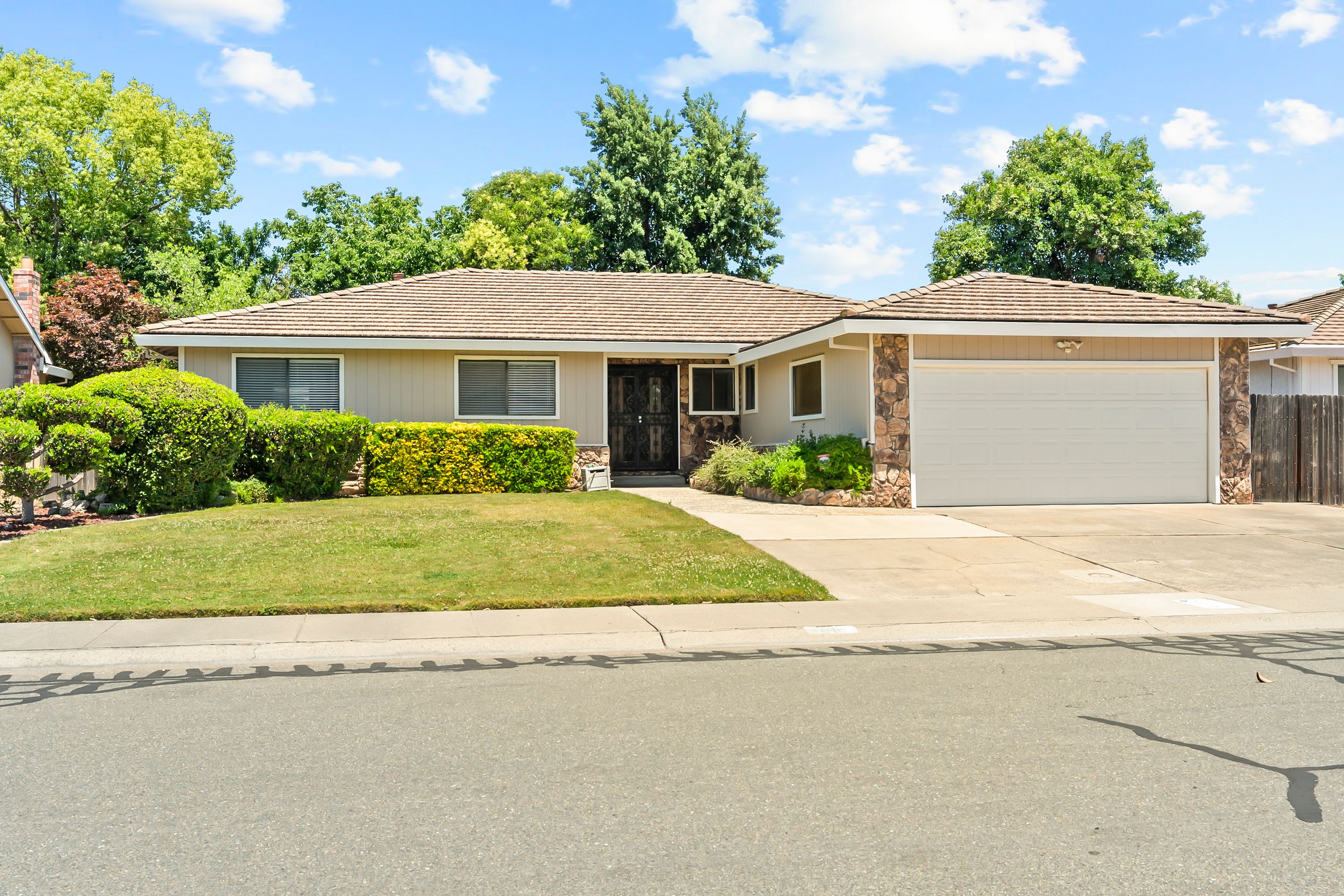  96 Parkshore Circle, Sacramento, CA 95831 - 物件實景