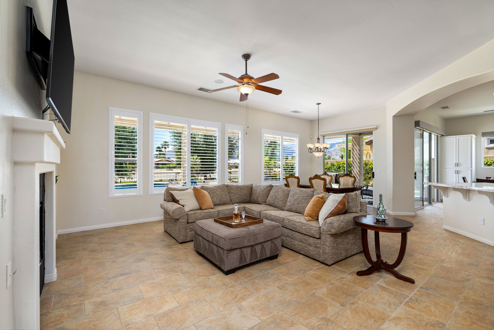  Sunshine, Fairways, Pool, and Mountain Views - 物件實景