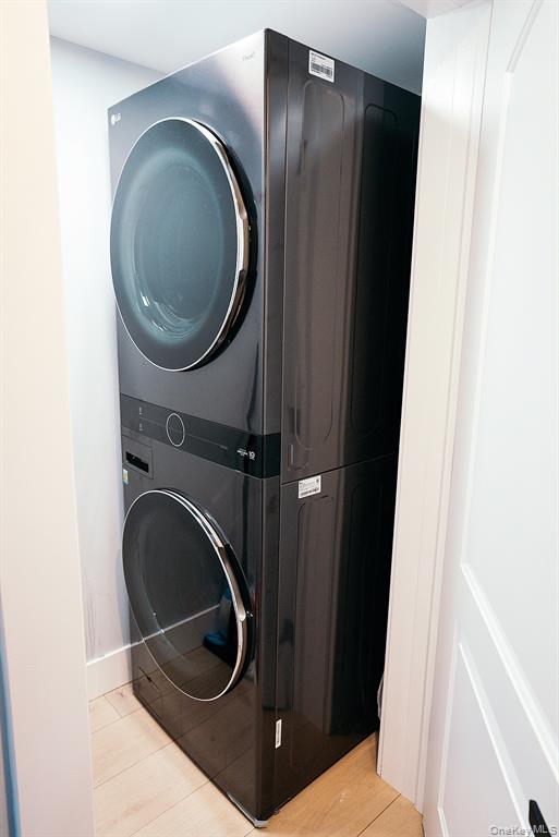 Wappingers Falls, New York, 12590, United States, 3 Bedrooms Bedrooms, ,4 BathroomsBathrooms,Residential,For Sale,1998692