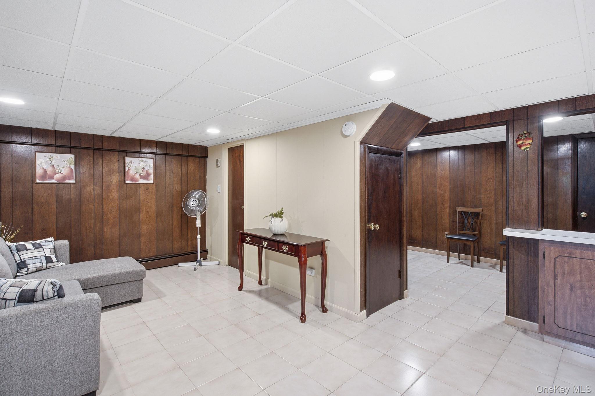  249 E 17th Street, Huntington Station, NY, 11746 - 物件實景