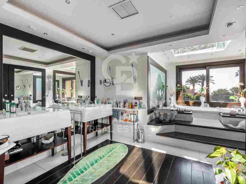 Estepona, Andalusia, ES, 8 Bedrooms Bedrooms, ,8 BathroomsBathrooms,Residential,For Sale,1806113