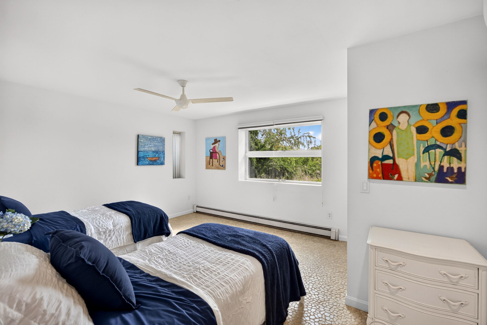  Five-Bedroom Contemporary with Bay Views, Pool & Private Beach Access - 物件實景