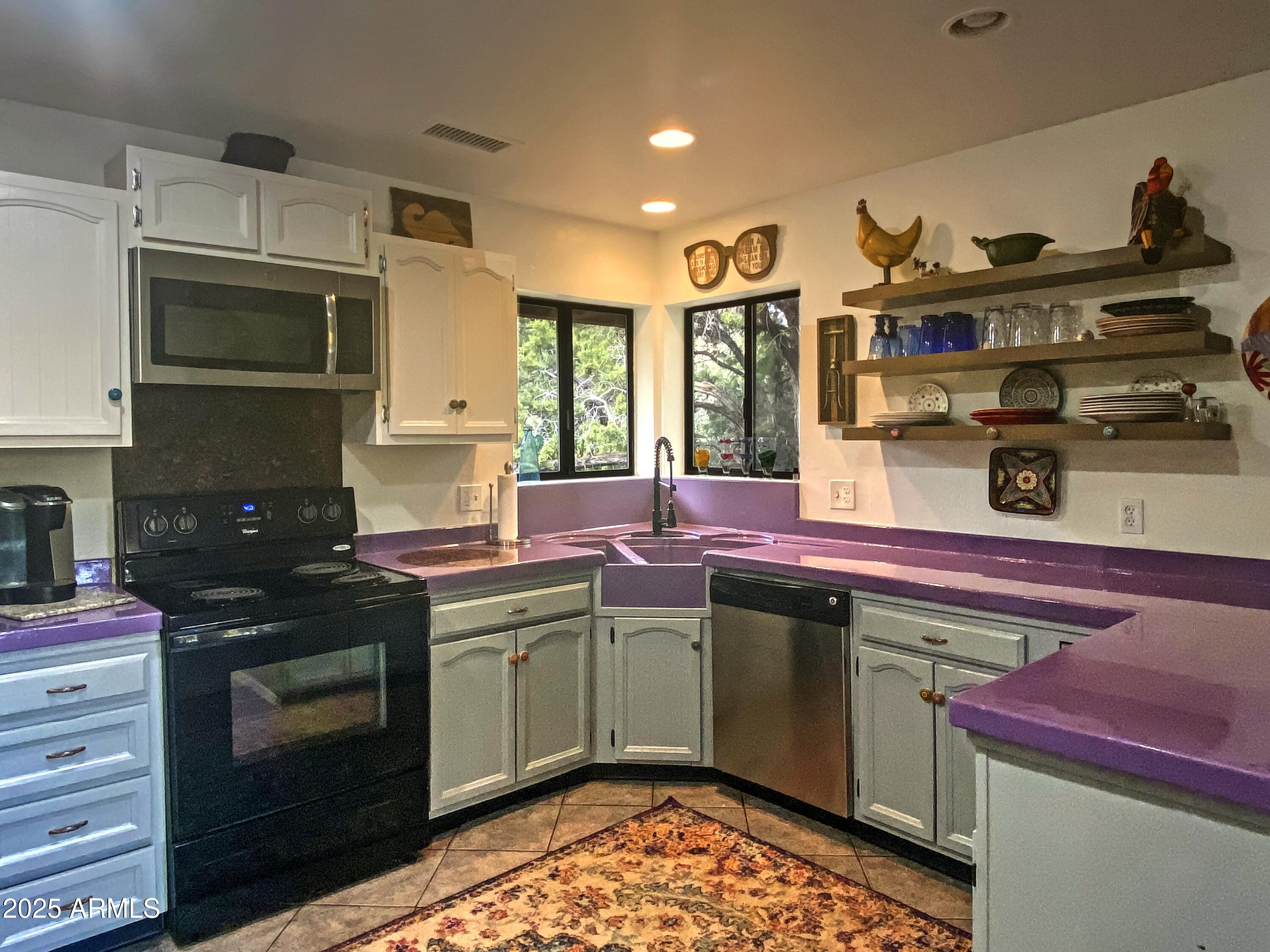 Sedona, Arizona, 86336, United States, 3 Bedrooms Bedrooms, ,3 BathroomsBathrooms,Residential,For Sale,1993543