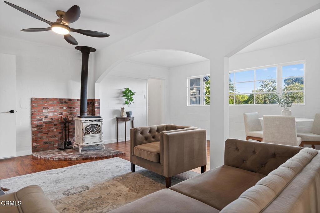 Ojai, California, 93023, United States, 4 Bedrooms Bedrooms, ,3 BathroomsBathrooms,Residential,For Sale,1989164