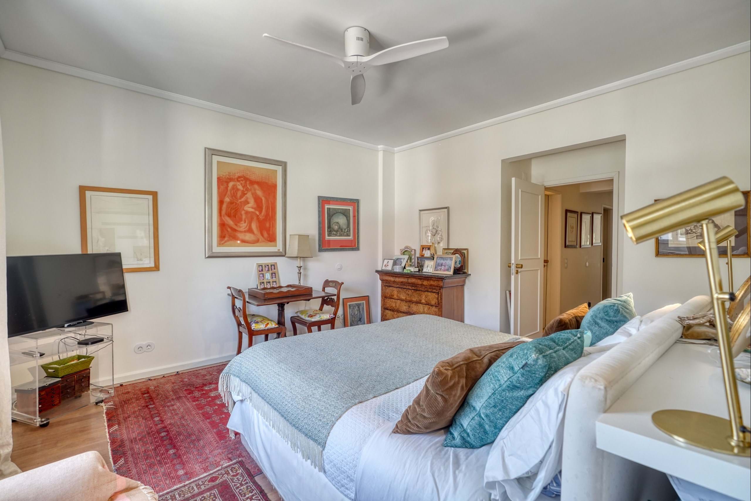 Lisboa, Lisbon, 1200-842, PT, 4 Bedrooms Bedrooms, ,3 BathroomsBathrooms,Residential,For Sale,1794251
