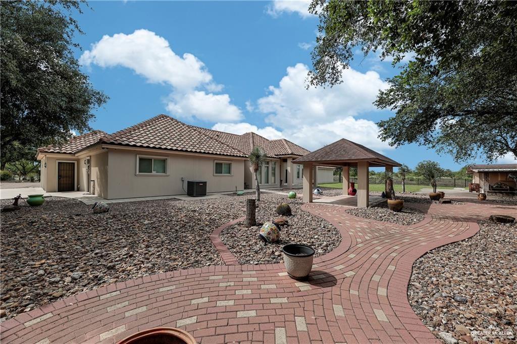 Santa Elena, Texas, 78591, United States, 4 Bedrooms Bedrooms, ,4 BathroomsBathrooms,Residential,For Sale,1932729