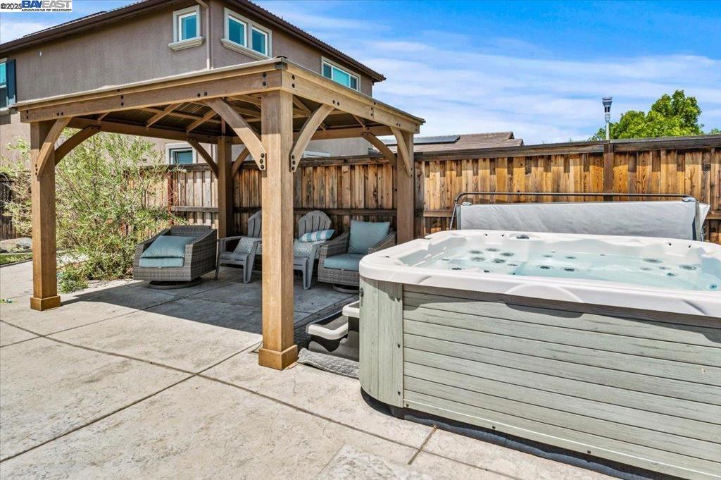 Tracy, California, 95377, United States, 5 Bedrooms Bedrooms, ,4 BathroomsBathrooms,Residential,For Sale,1943891