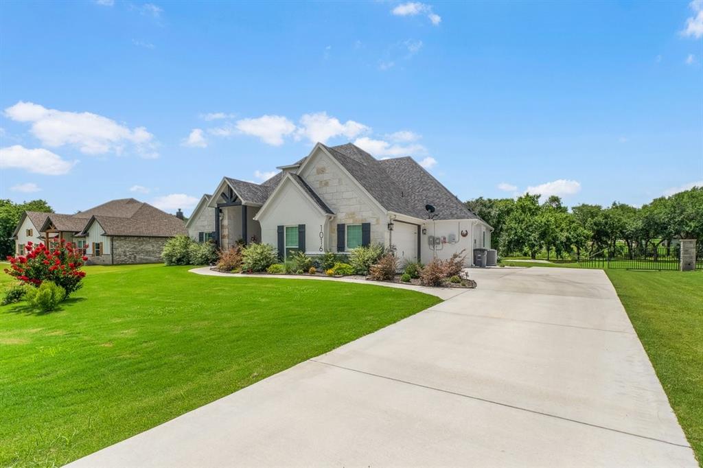 Springtown, Texas, 76082, United States, 3 Bedrooms Bedrooms, ,2 BathroomsBathrooms,Residential,For Sale,1943029