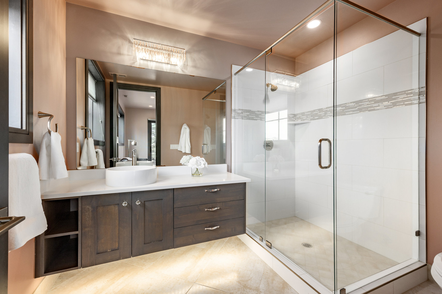  Framed by Panoramic Mountain Views with Access to Round Valley