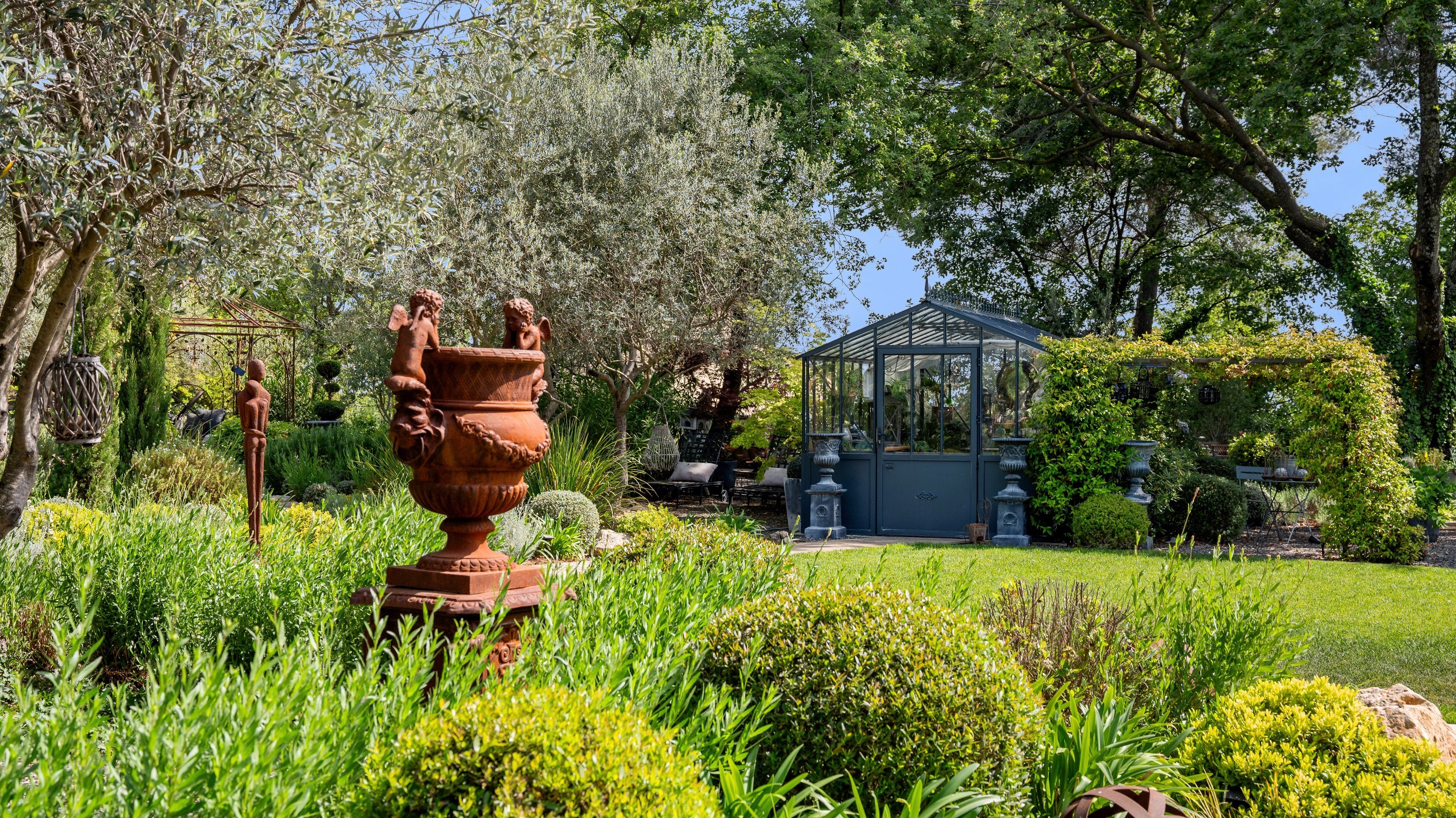  Exceptional Charming Estate with Remarkable Gardens in a Preserved Setting - 物件實景