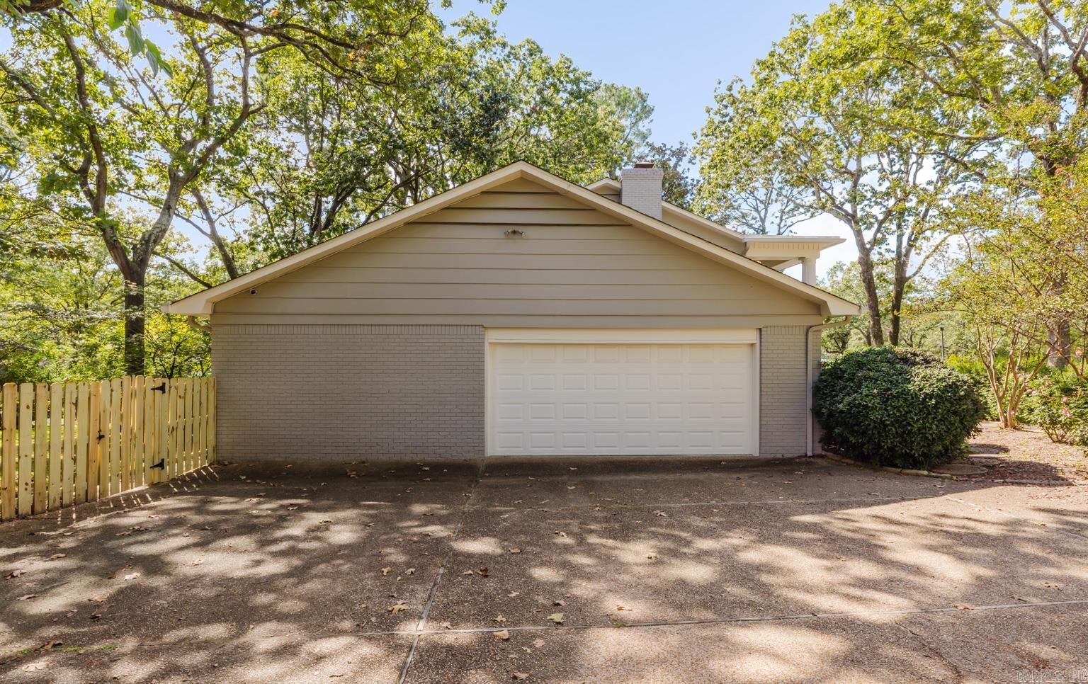 Little Rock, Arkansas, 72212, United States, 5 Bedrooms Bedrooms, ,5 BathroomsBathrooms,Residential,For Sale,1975952