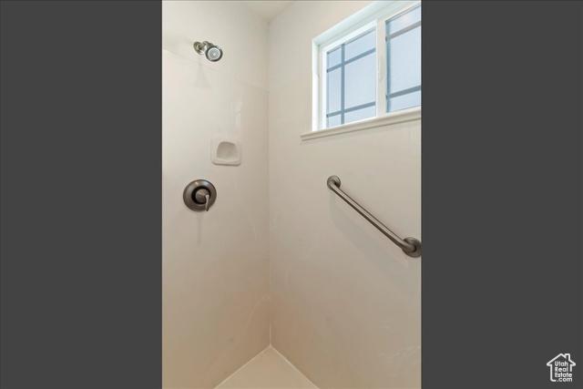 Centerville, Utah, 84014, United States, 3 Bedrooms Bedrooms, ,3 BathroomsBathrooms,Residential,For Sale,2013534