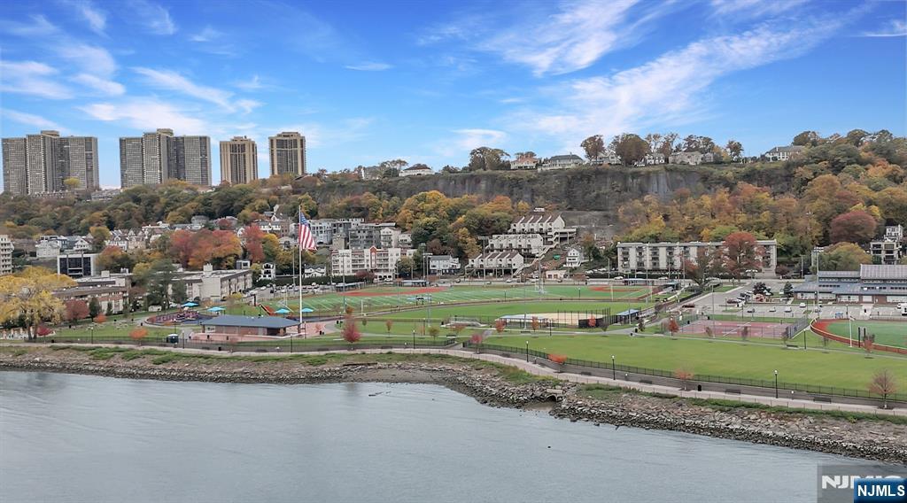 Edgewater, New Jersey, 07020, United States, ,Land,For Sale,1986524