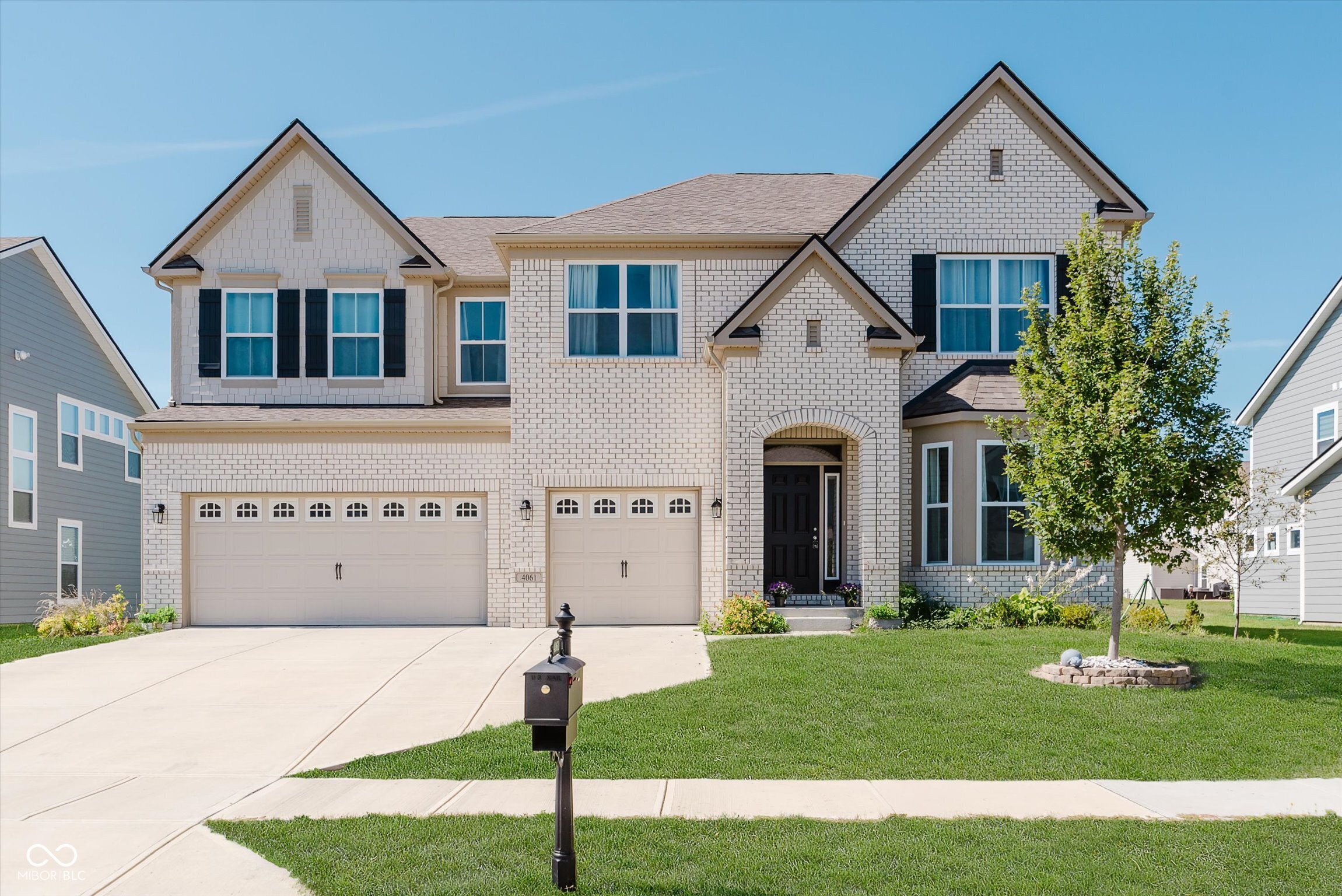 Bargersville, Indiana, 46106, United States, 4 Bedrooms Bedrooms, ,3 BathroomsBathrooms,Residential,For Sale,1980669