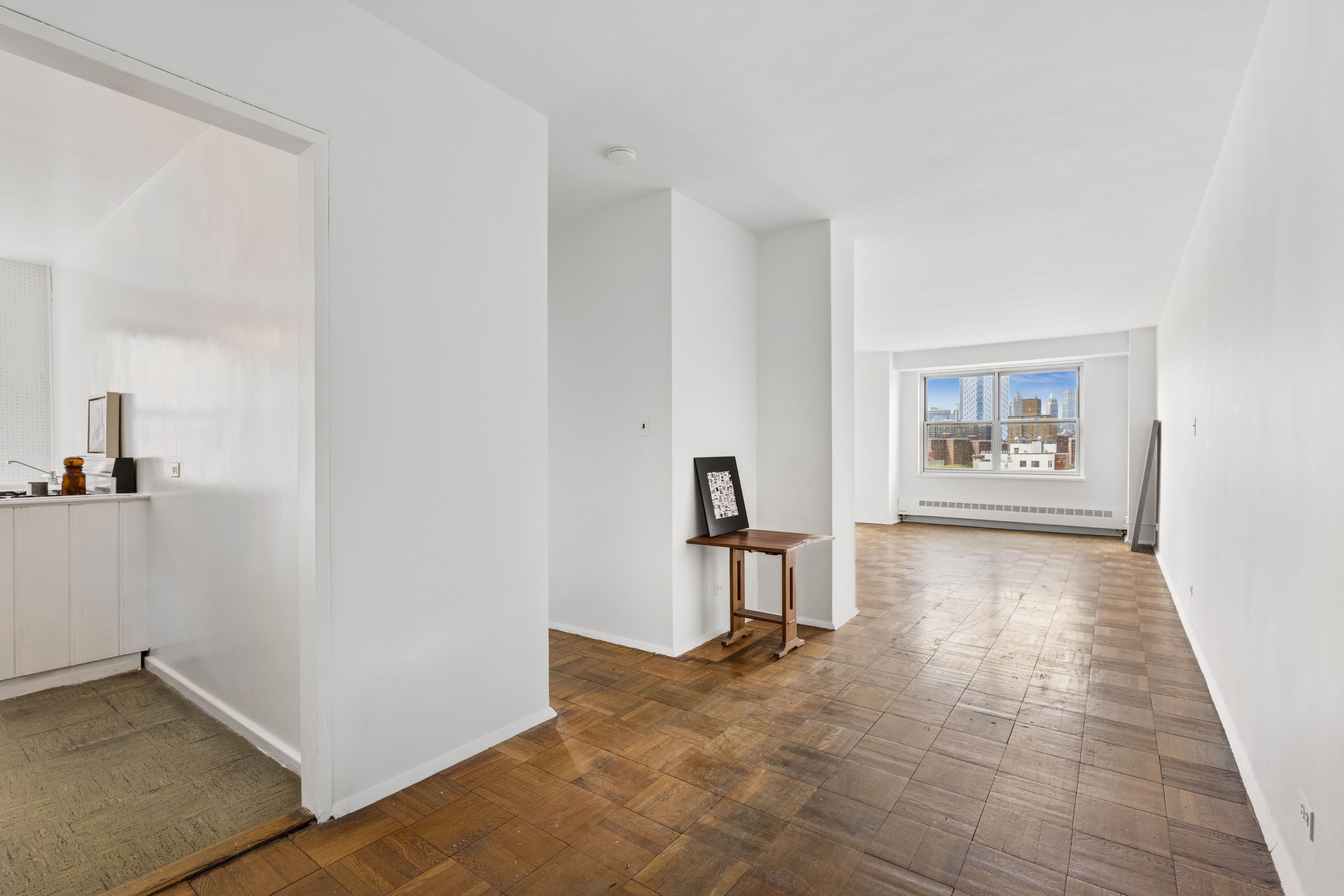  1 Bedroom w/ Balcony and Downtown Views - 物件實景
