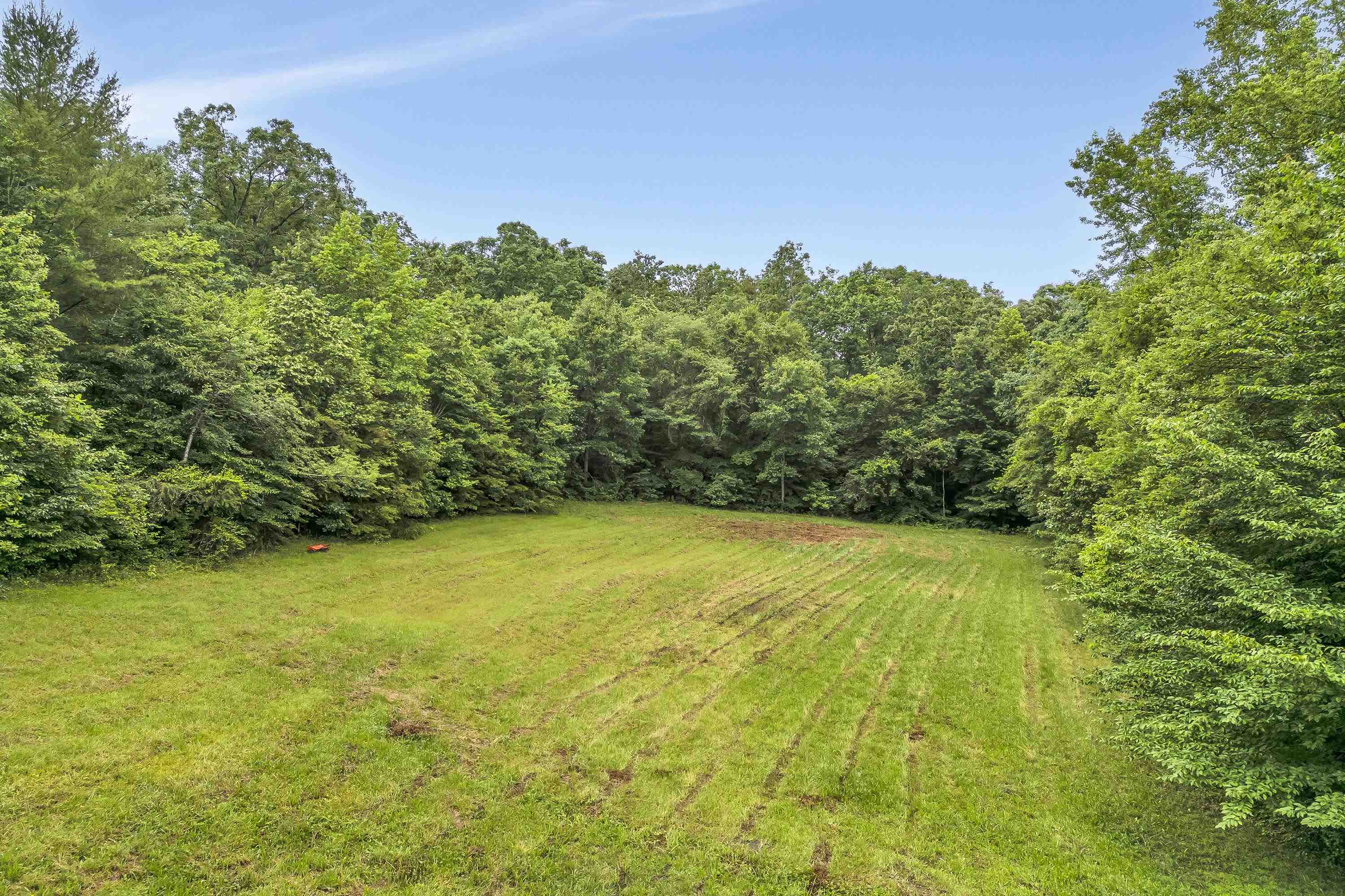 Landrum, South Carolina, 29356, United States, 5 Bedrooms Bedrooms, ,4 BathroomsBathrooms,Residential,For Sale,1868814