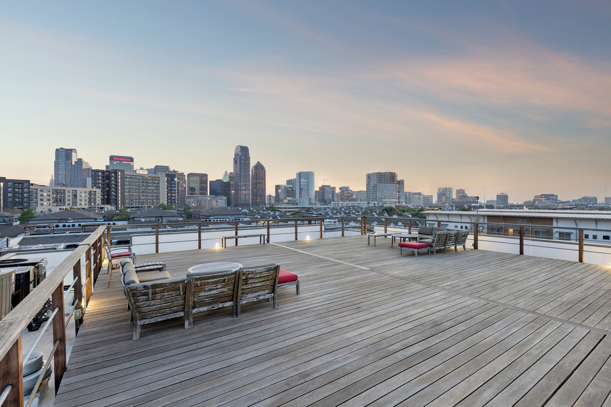  Rare Double Residence that Redefines Midrise Living in the Heart of Dallas - 物件實景